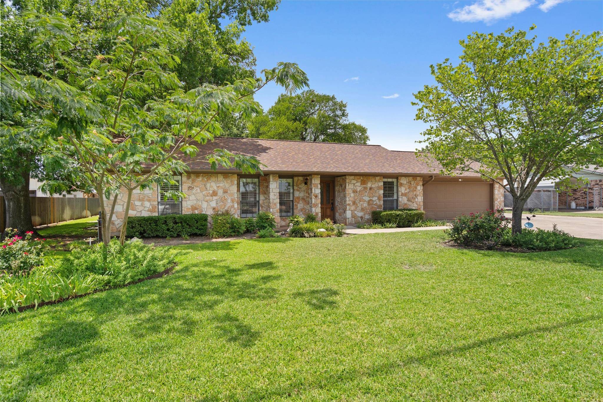 203 Parkway DR, Cedar Park, TX 78613