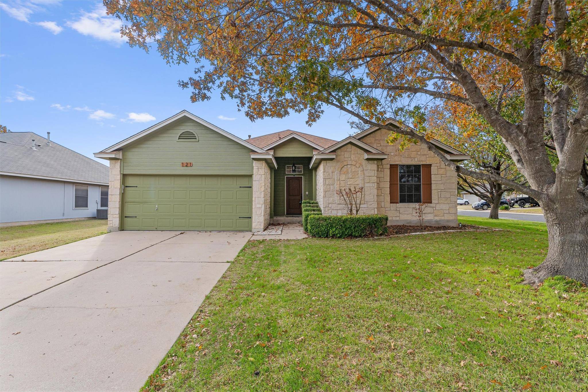 121 Dogwood DR, Georgetown, TX 78626