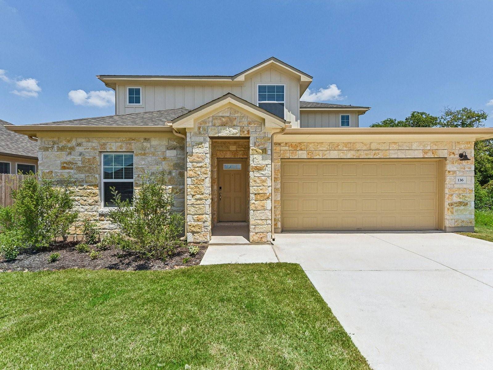 136 Greenspire LN, Hutto, TX 78634