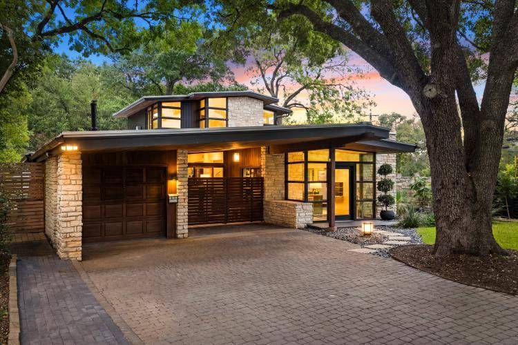 2401 Jarratt Ave, Austin, TX 78703