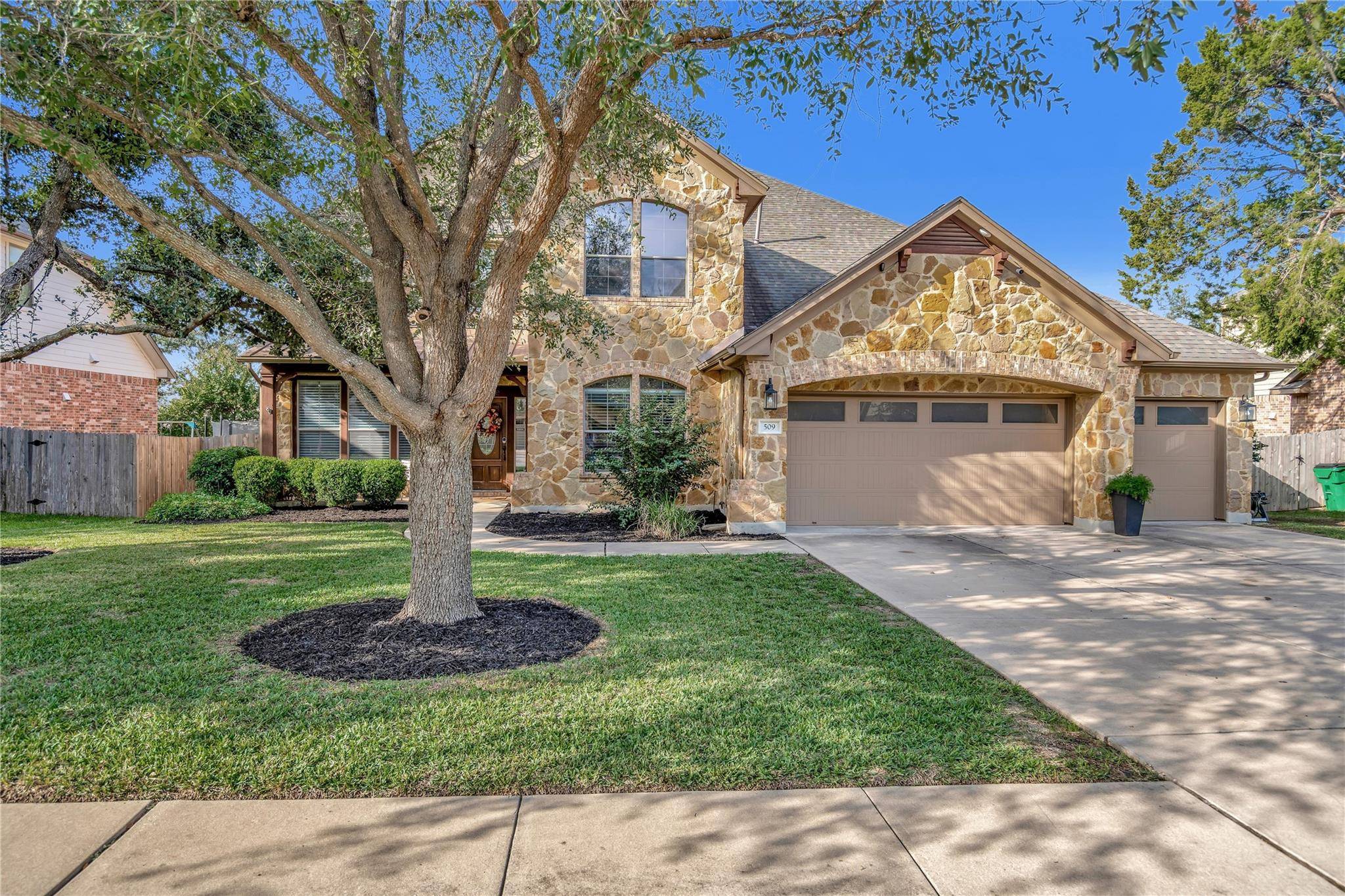 509 S Gadwall LN, Cedar Park, TX 78613