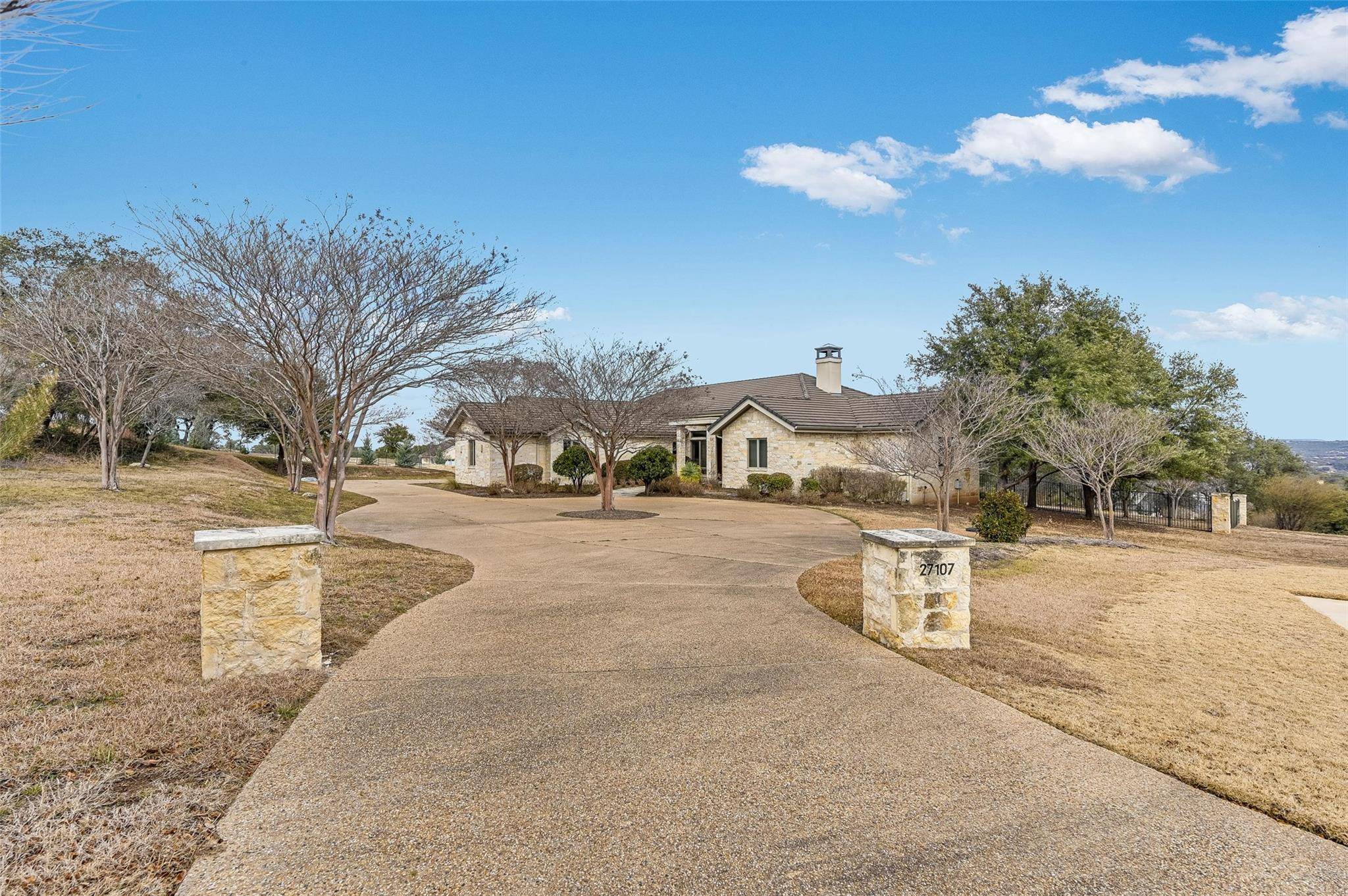 27107 Waterfall Hill PKWY, Spicewood, TX 78669