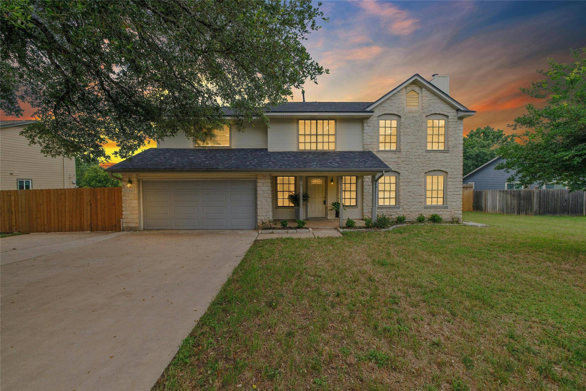 1706 Lightfoot DR, Round Rock, TX 78681