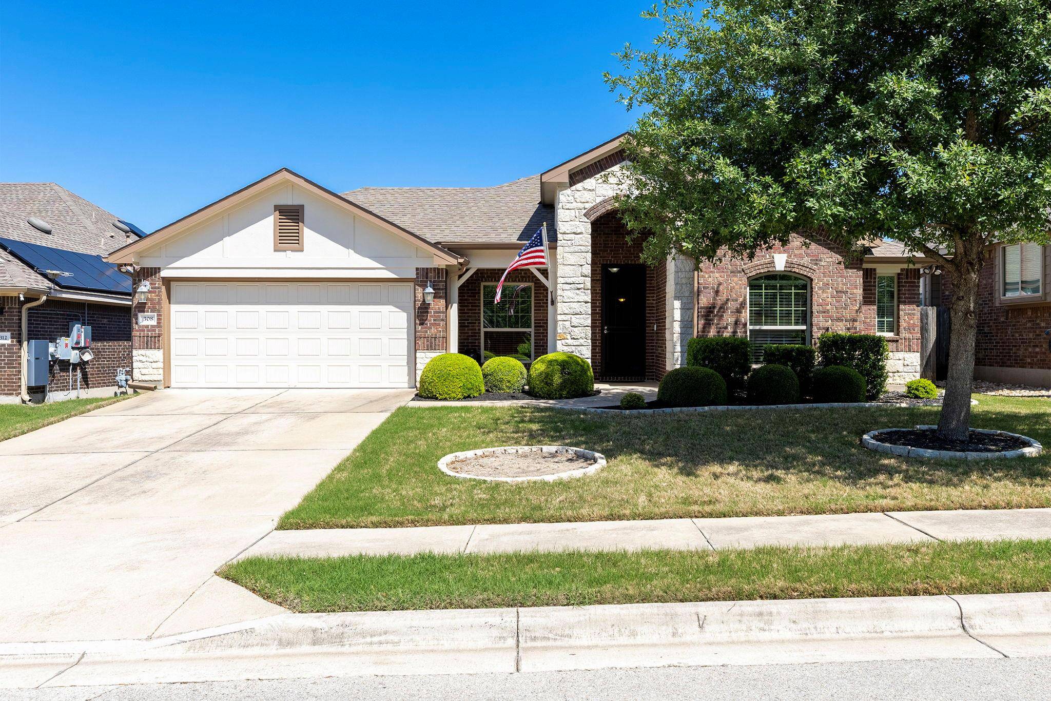 308 Lismore ST, Hutto, TX 78634