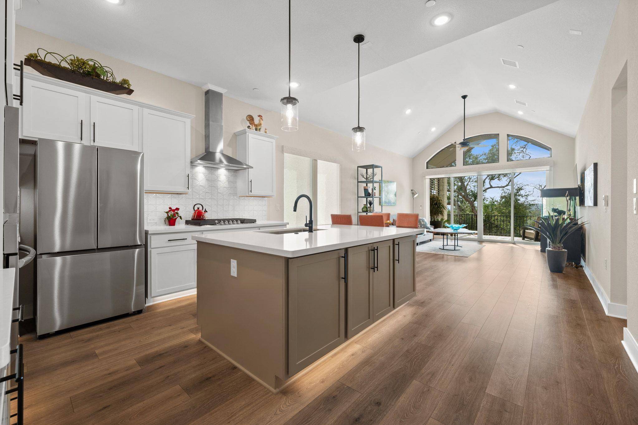 17109 Hattie TRCE, Austin, TX 78738