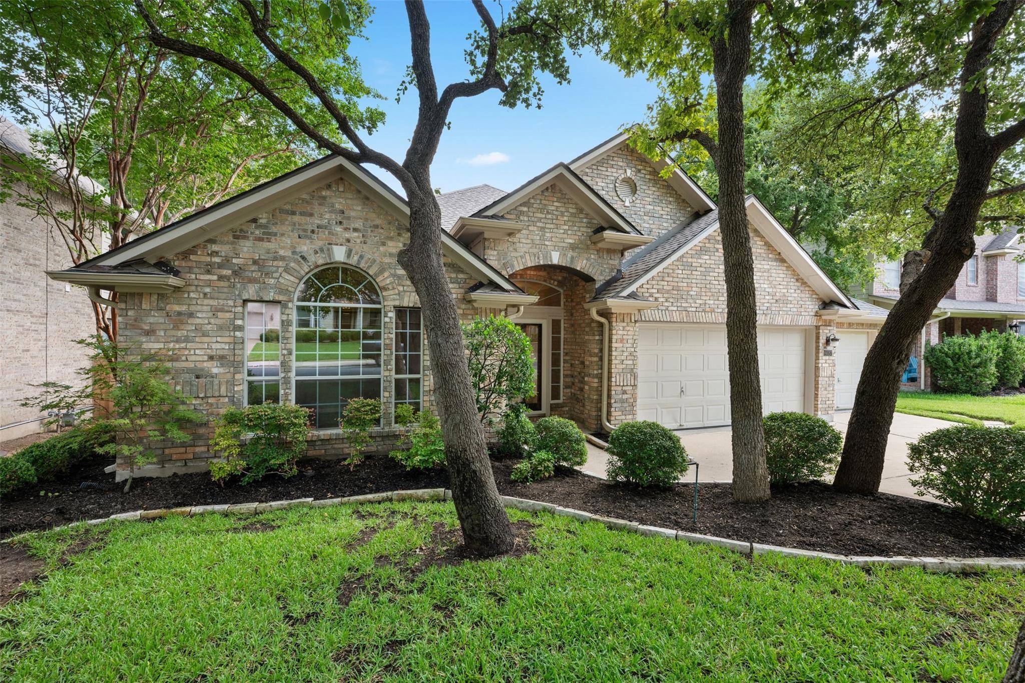 8627 Sea Ash CIR, Round Rock, TX 78681