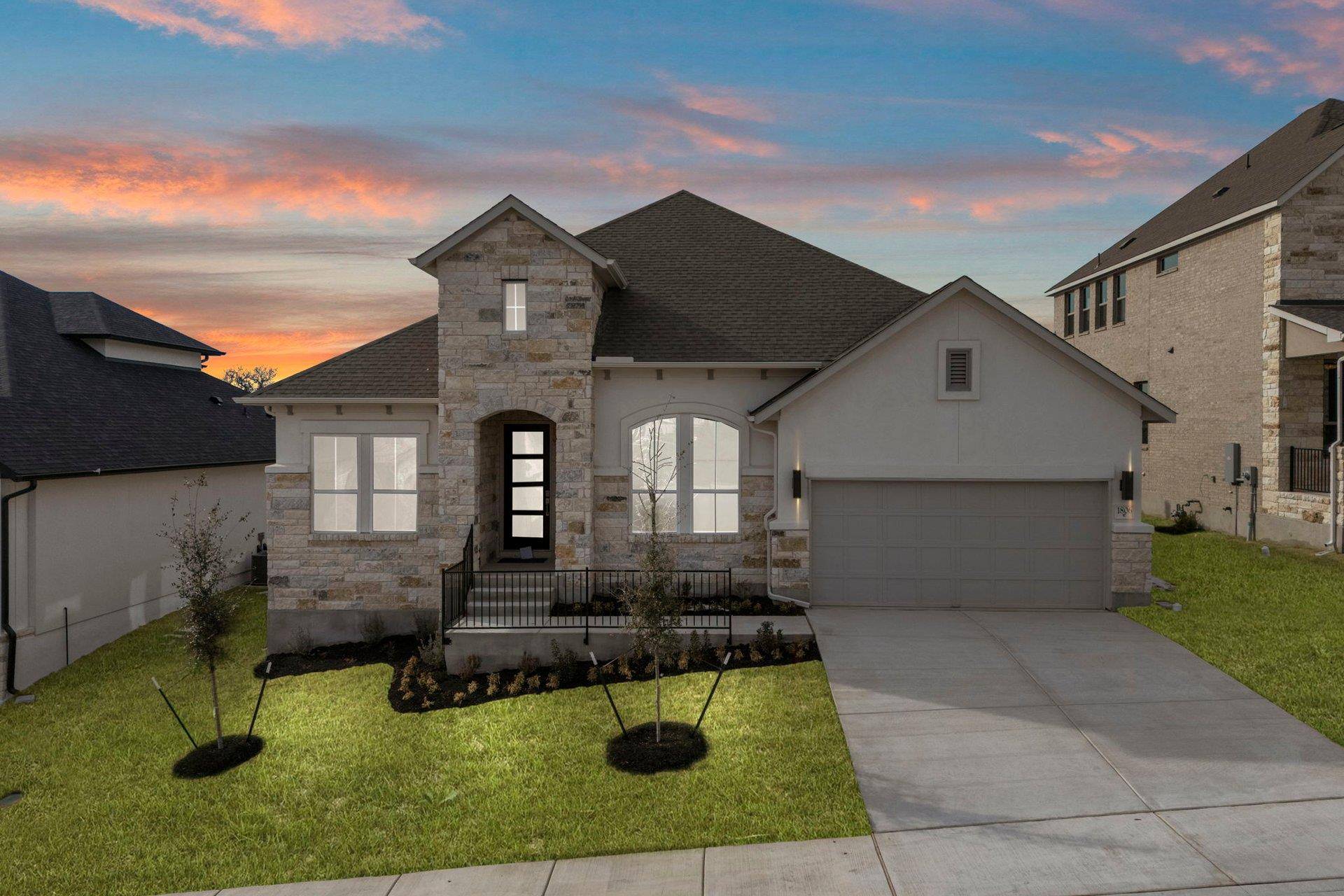 1806 Crimson Sunset DR, Georgetown, TX 78628