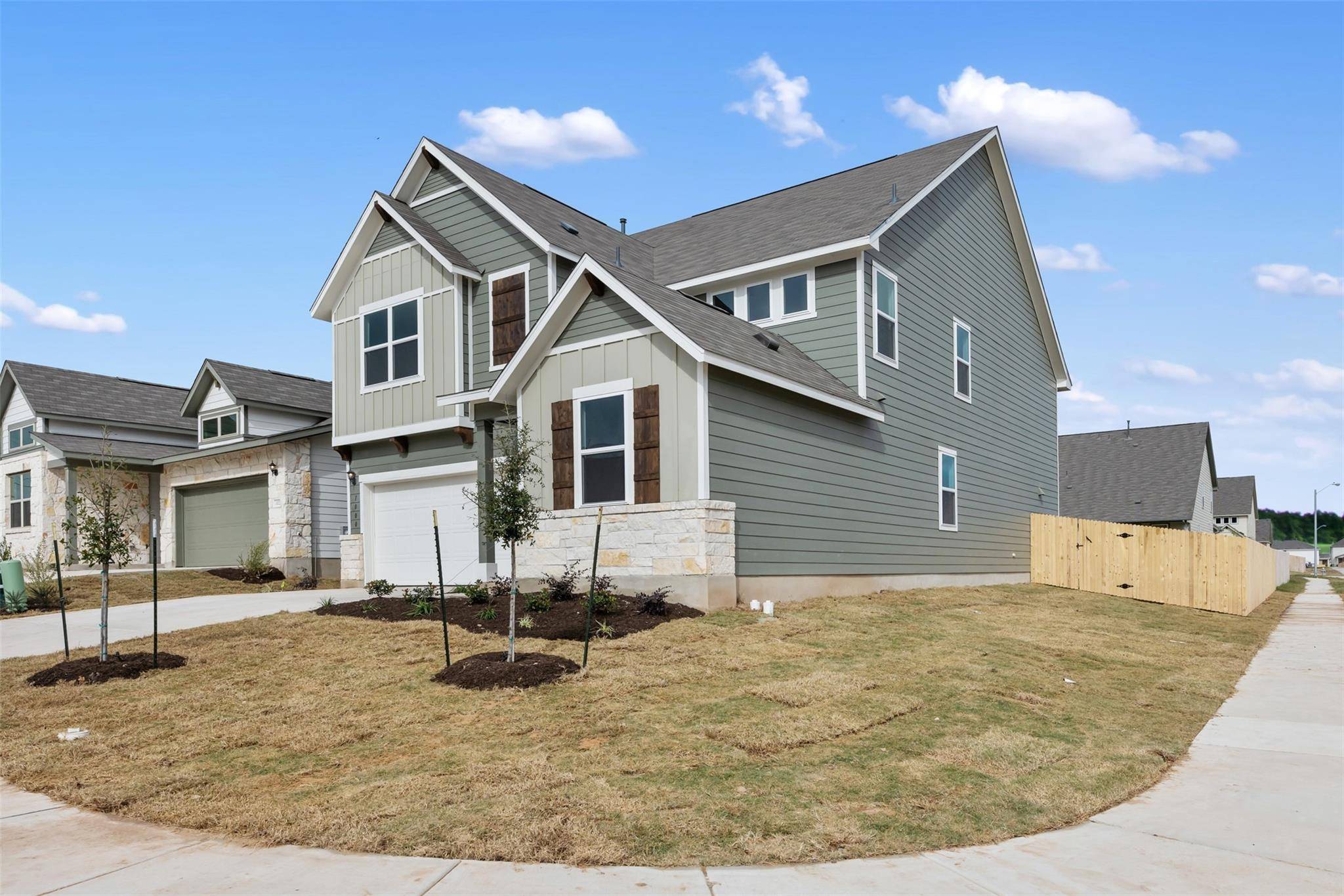 1000 Pinyon CV, Hutto, TX 78634
