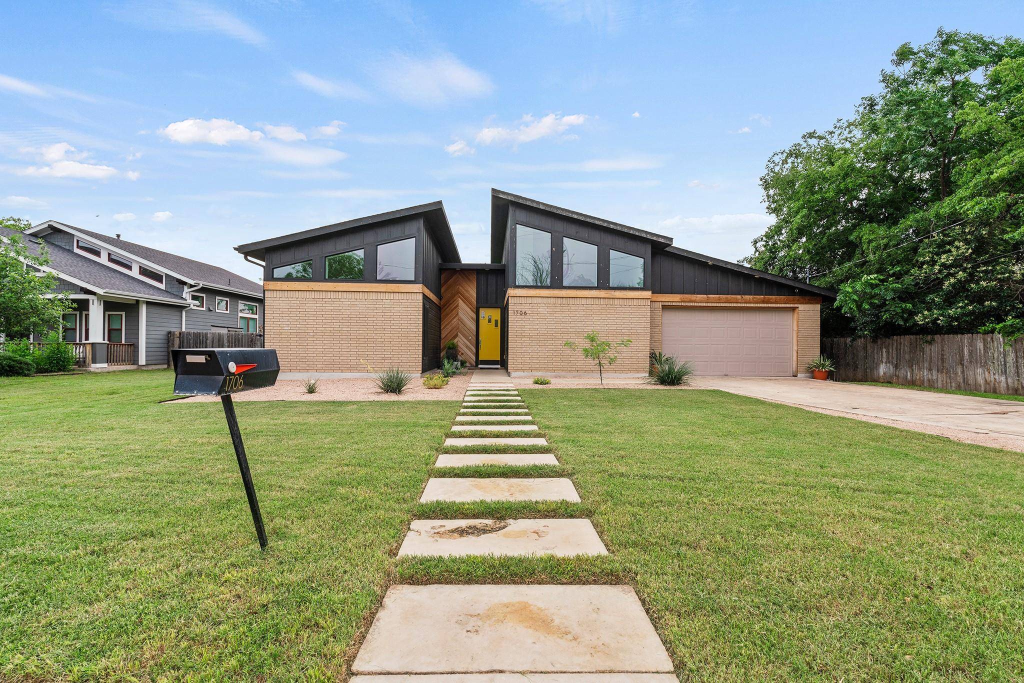 1706 Railroad Ave, Georgetown, TX 78626