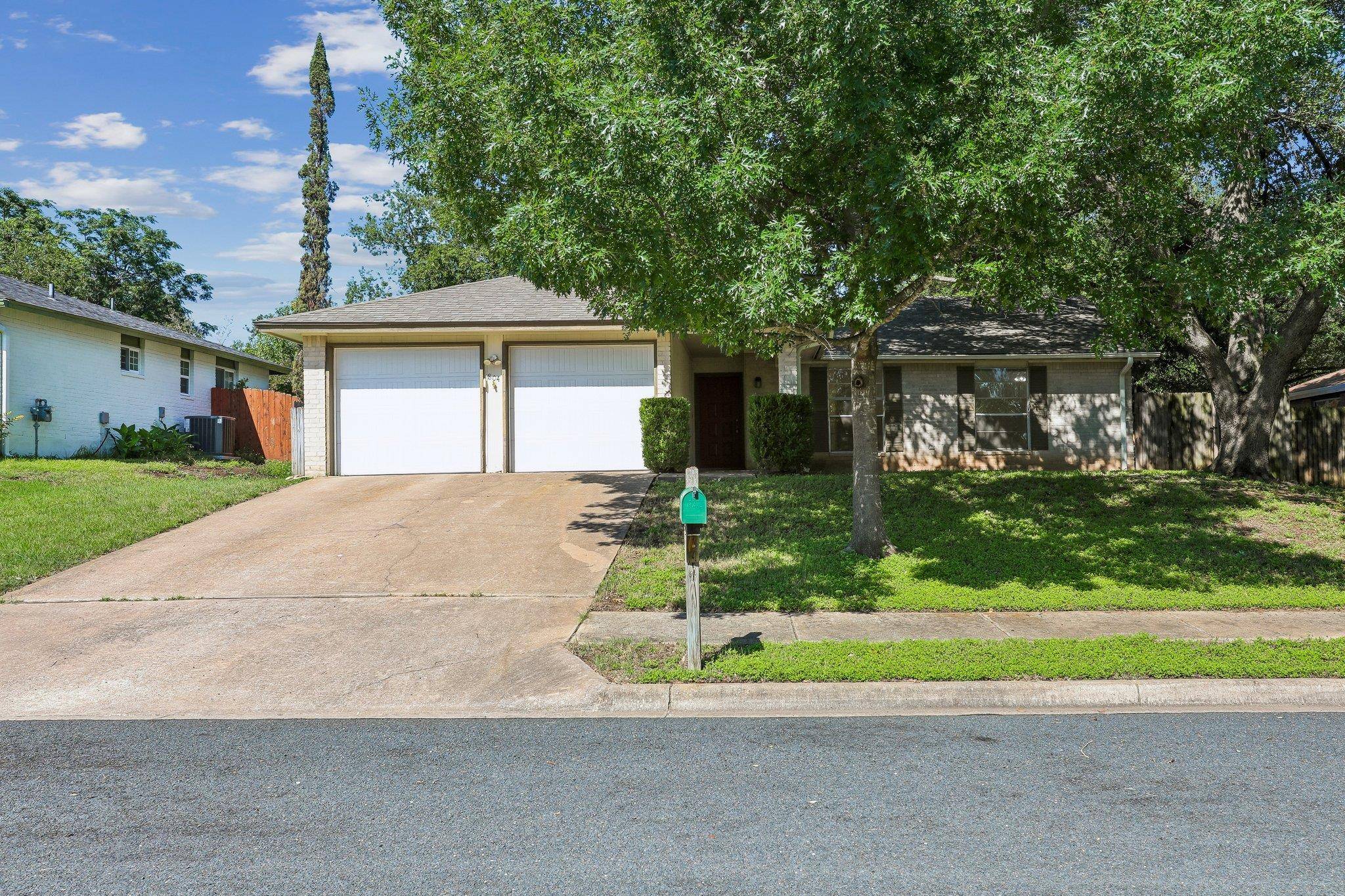 804 Spring Tree ST, Round Rock, TX 78681