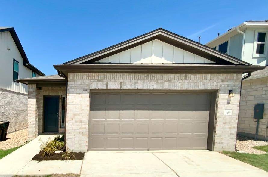 126 Goosewinged DR, Kyle, TX 78640
