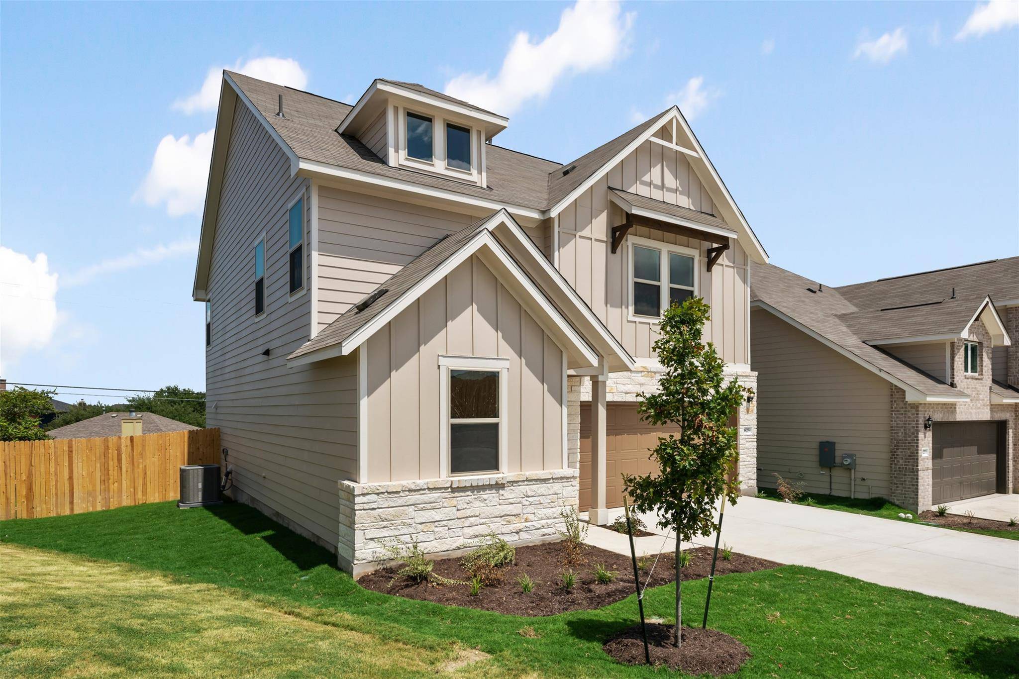 625 Palo Brea LOOP, Hutto, TX 78634