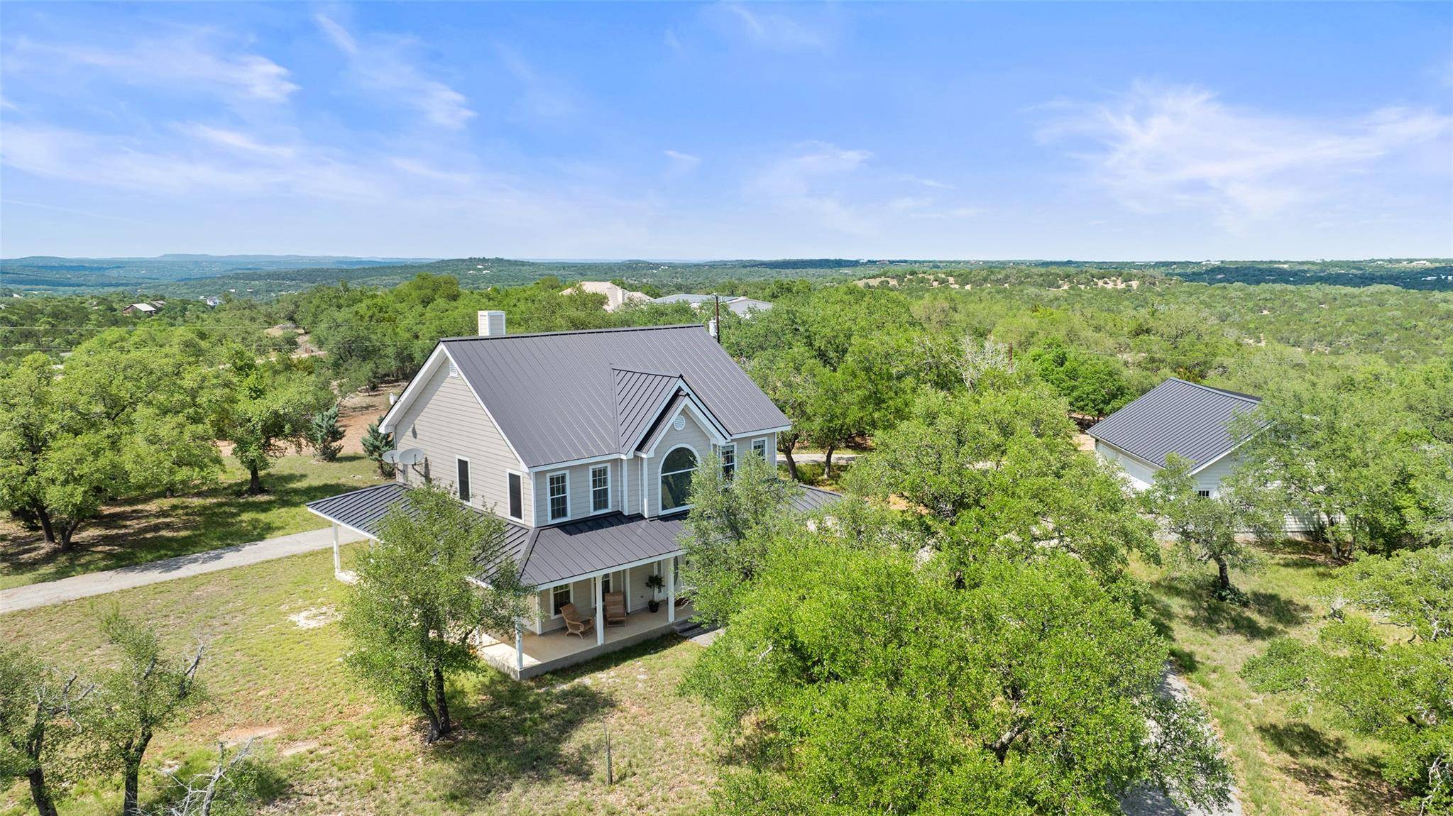700 Longview CIR, Dripping Springs, TX 78620