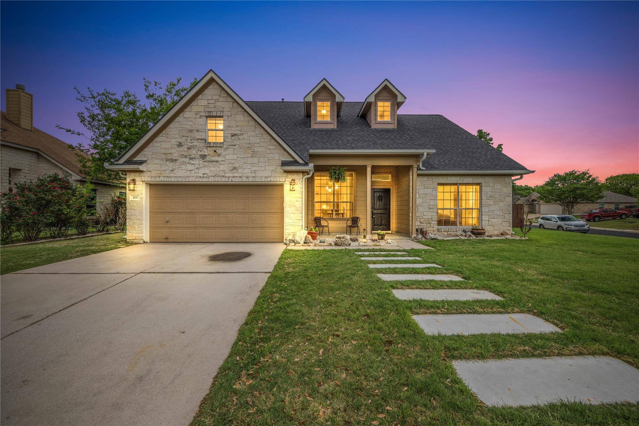 300 River Bluff CIR, Georgetown, TX 78626