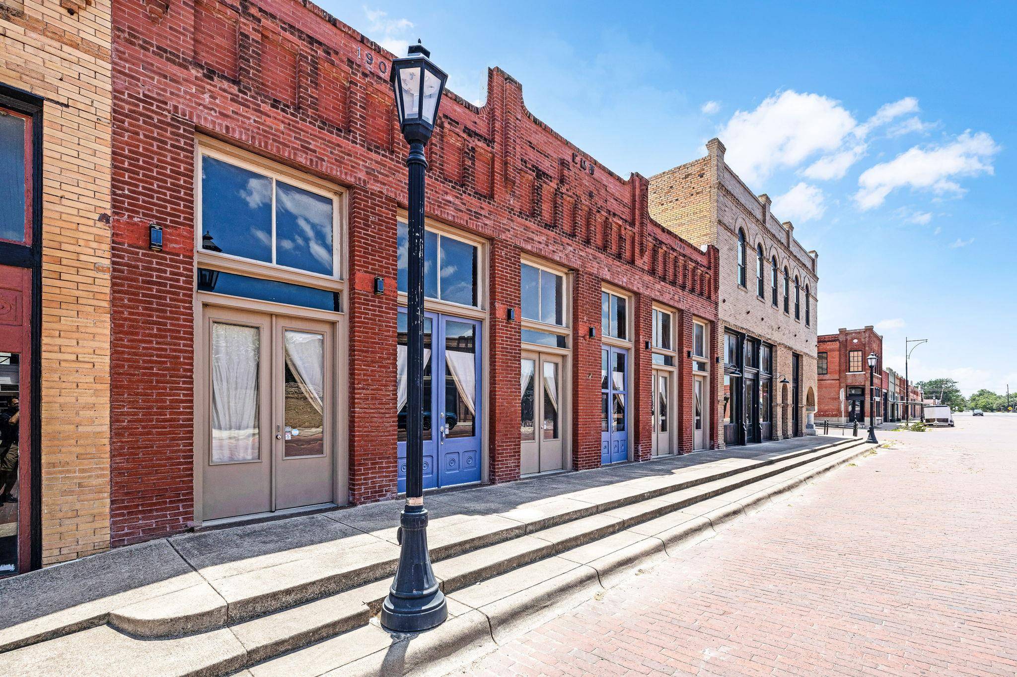 207 E Clark ST, Bartlett, TX 76511