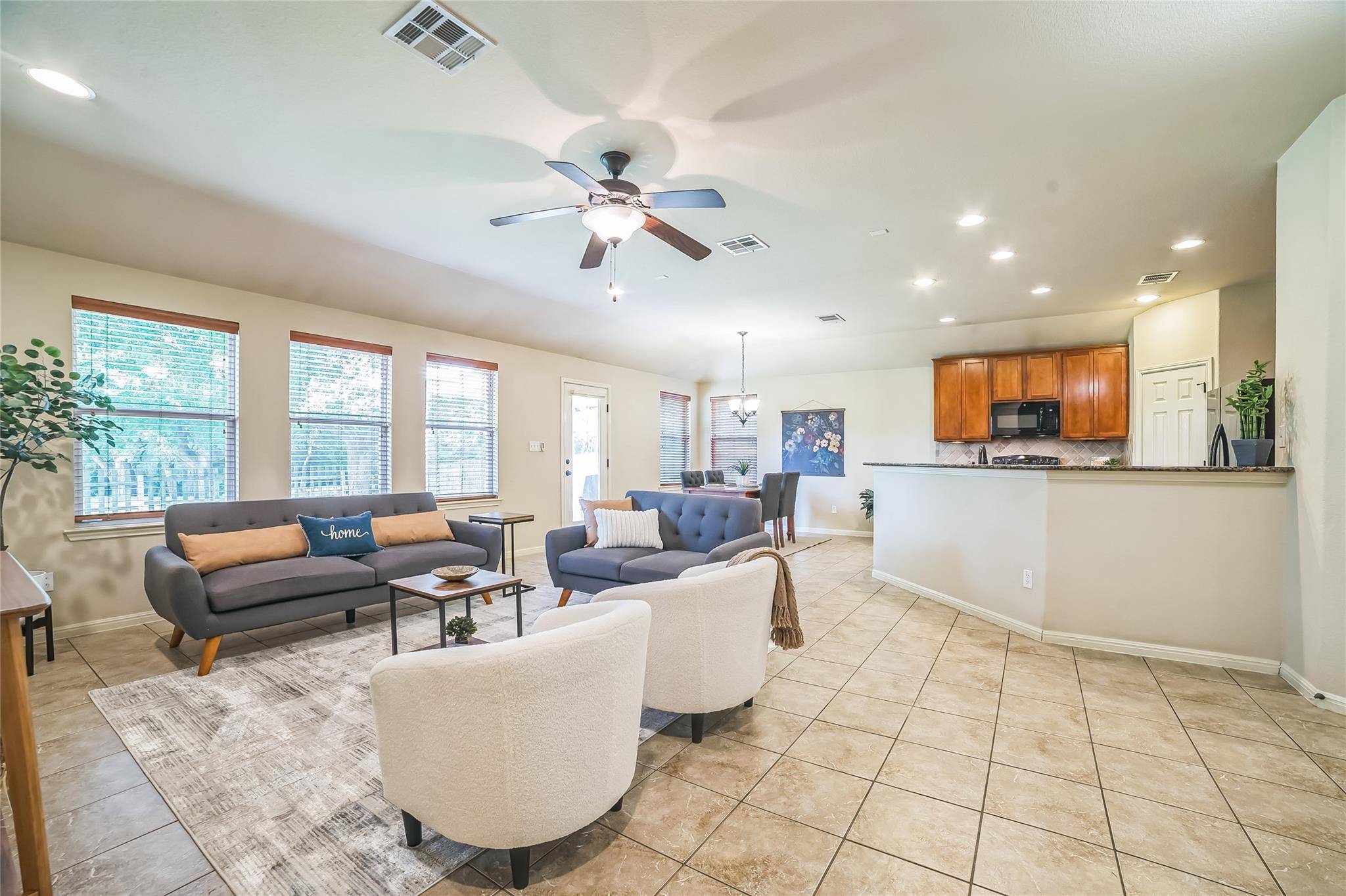 7906 Pebble Creek DR, Georgetown, TX 78628