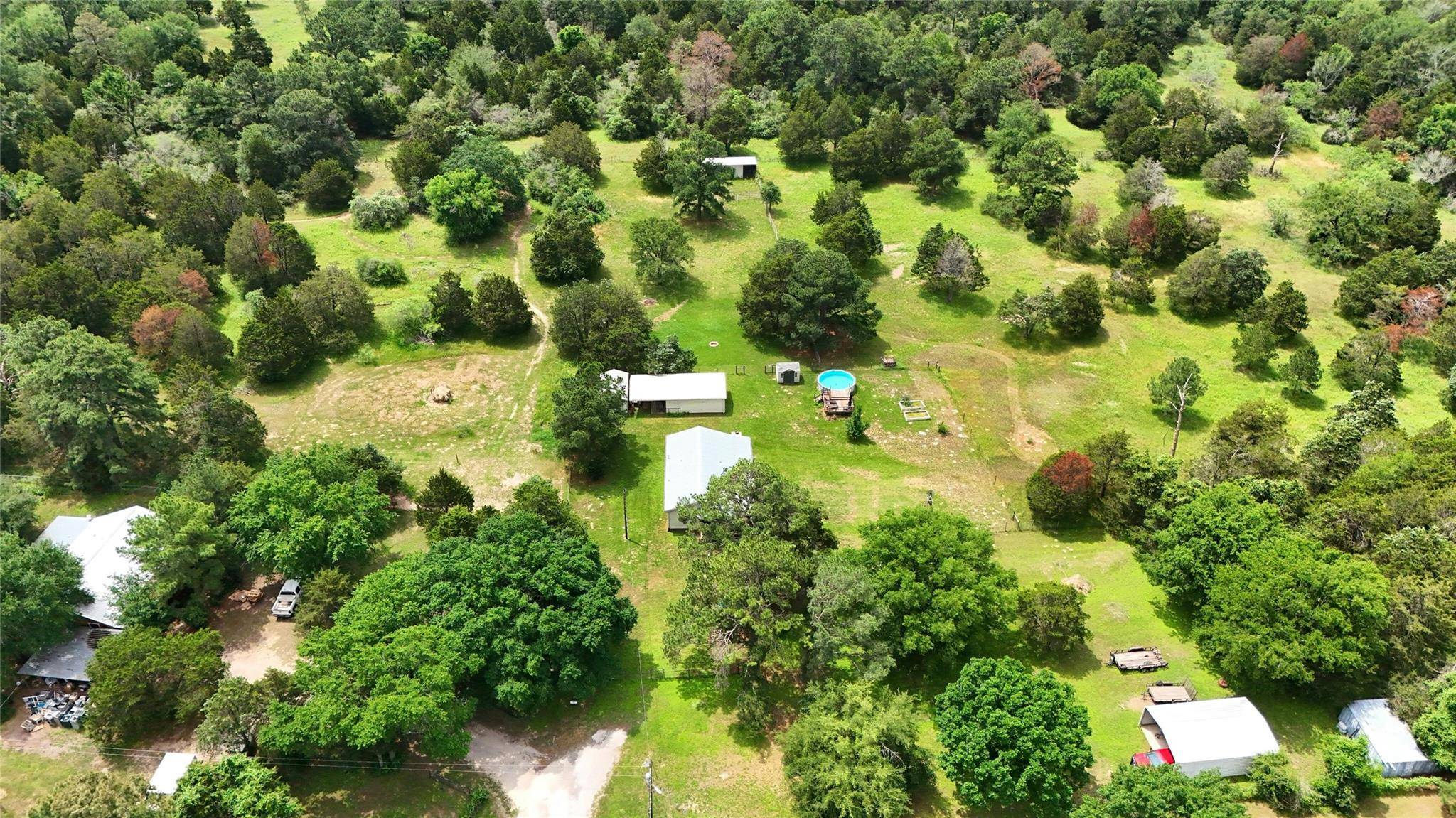120 Daisy LN, Bastrop, TX 78602