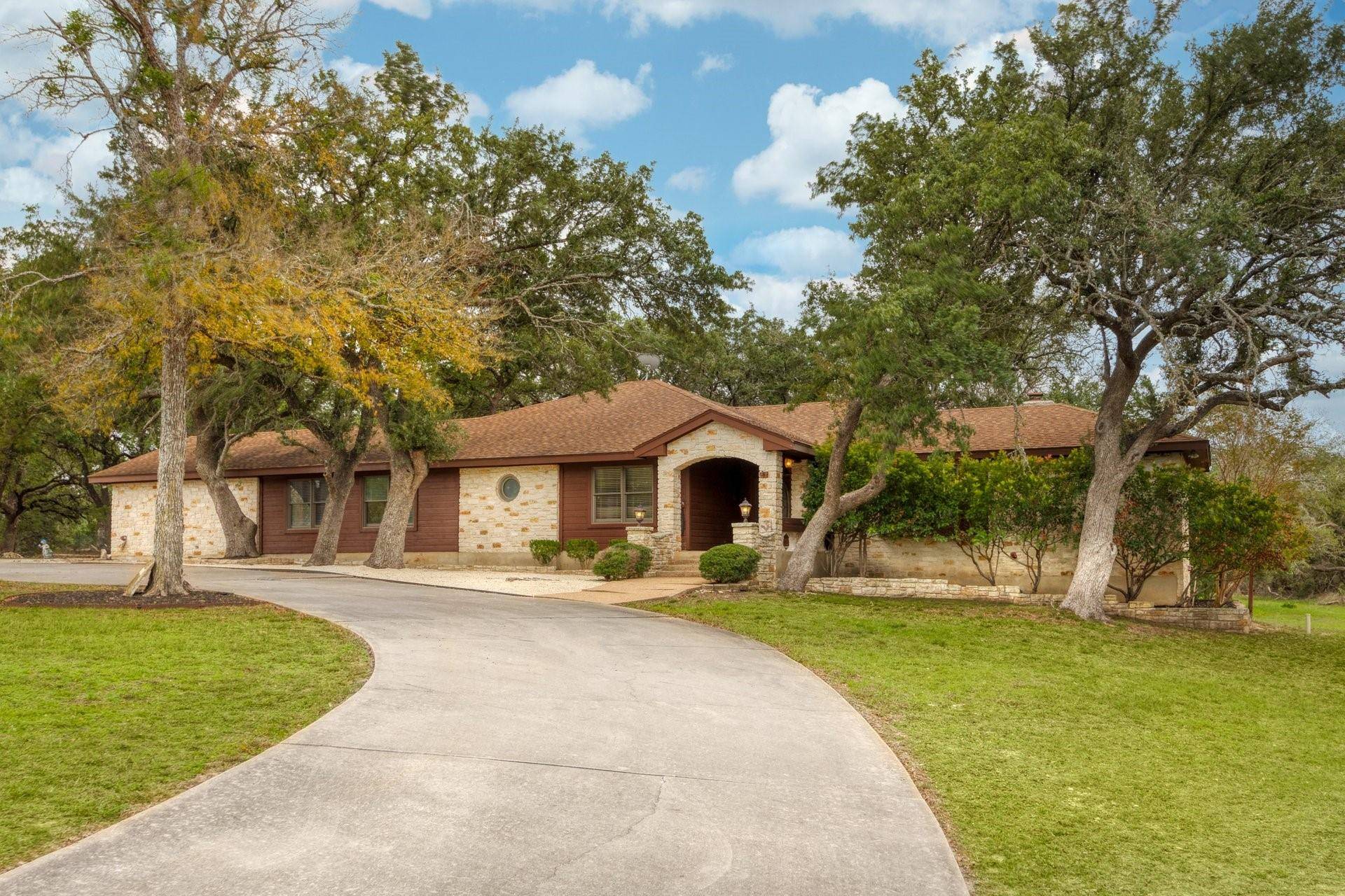 151 Valley View RD, Georgetown, TX 78633