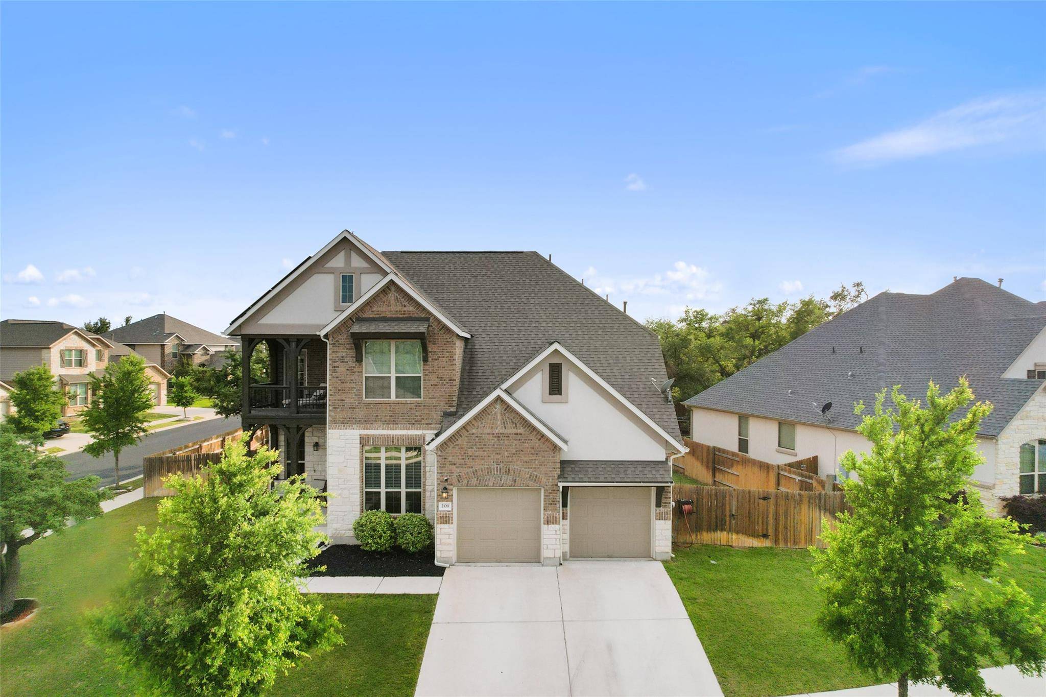 201 Beretta CIR, Georgetown, TX 78628