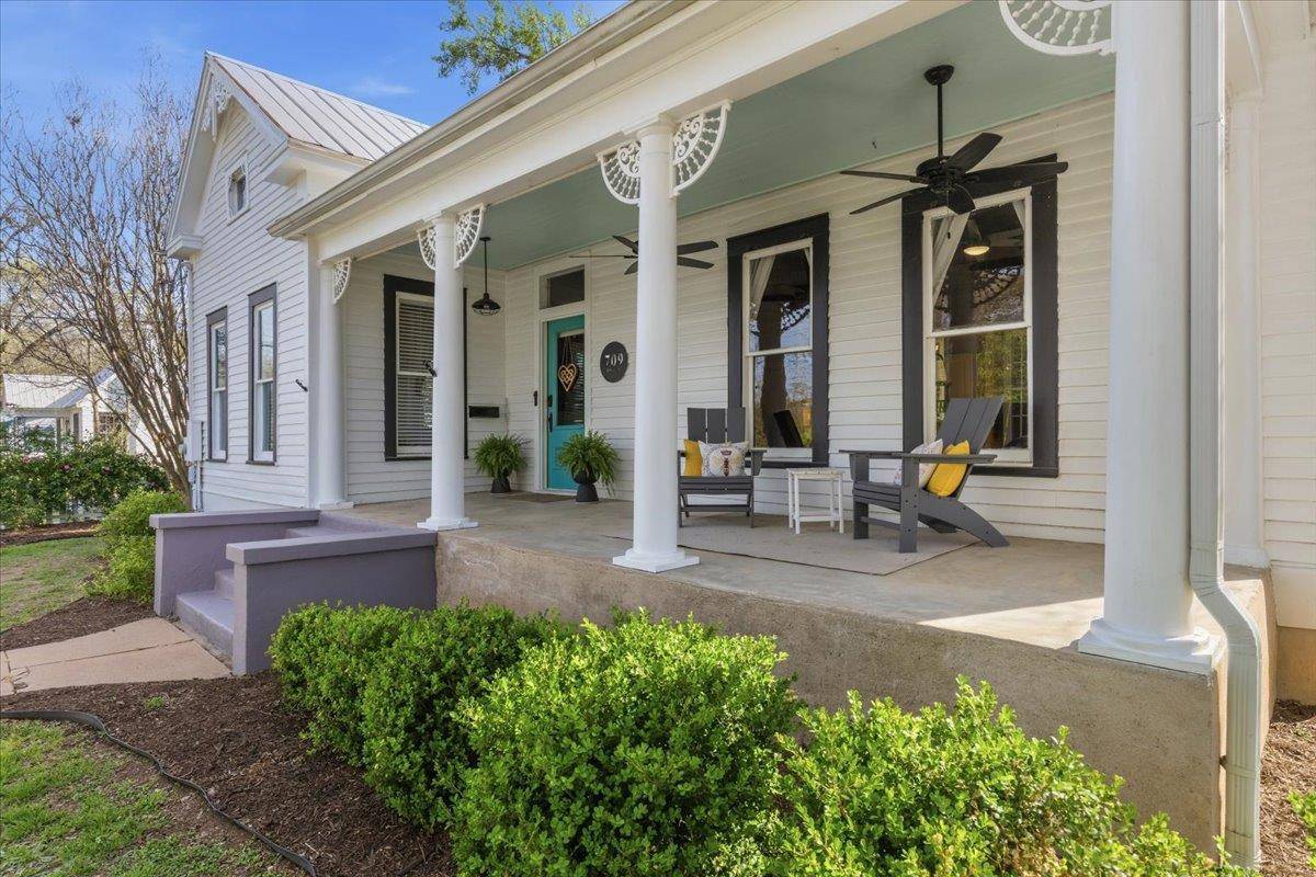 709 Hill ST, Bastrop, TX 78602