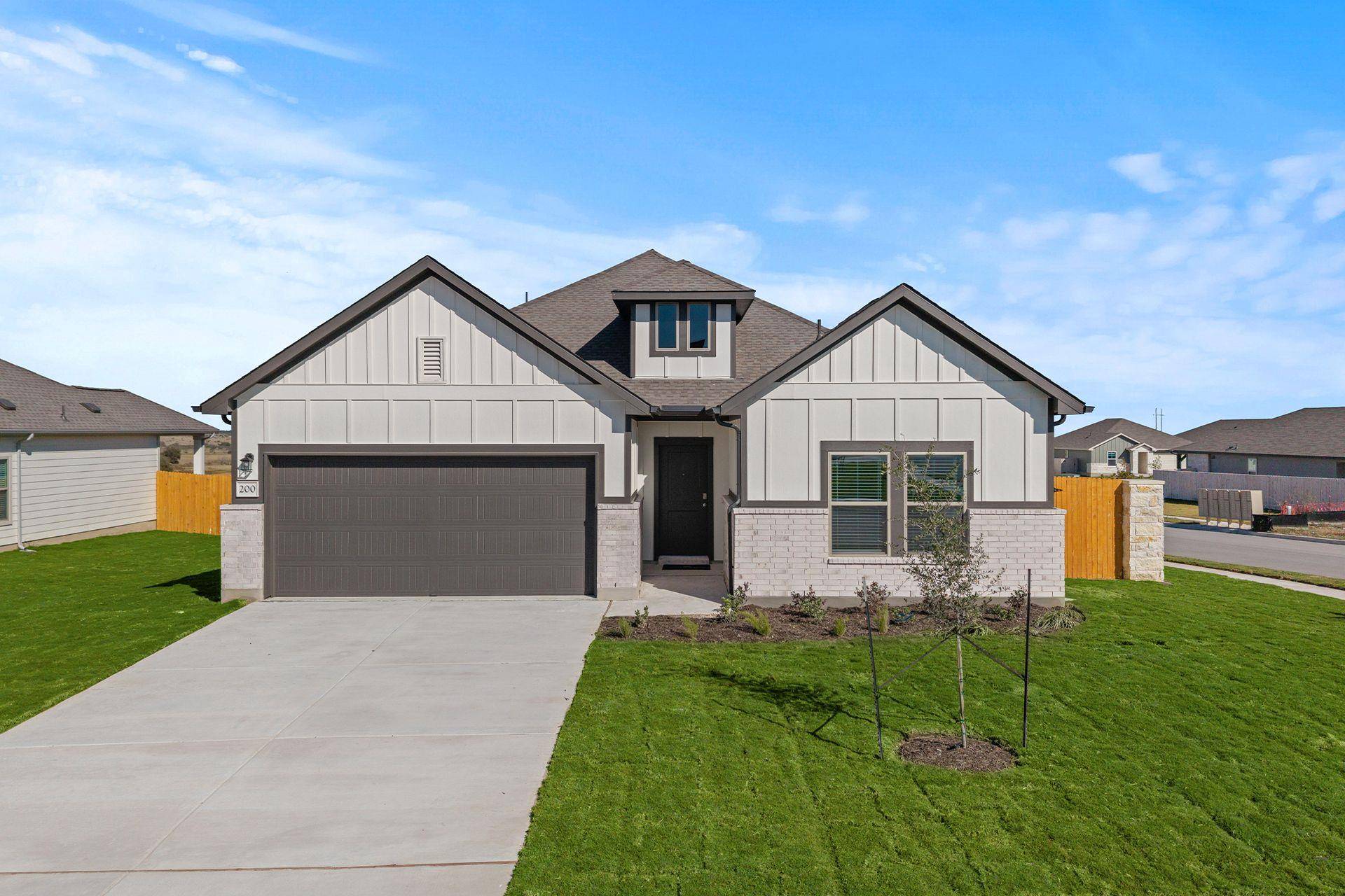 200 Sleep Hollow, Jarrell, TX 76537