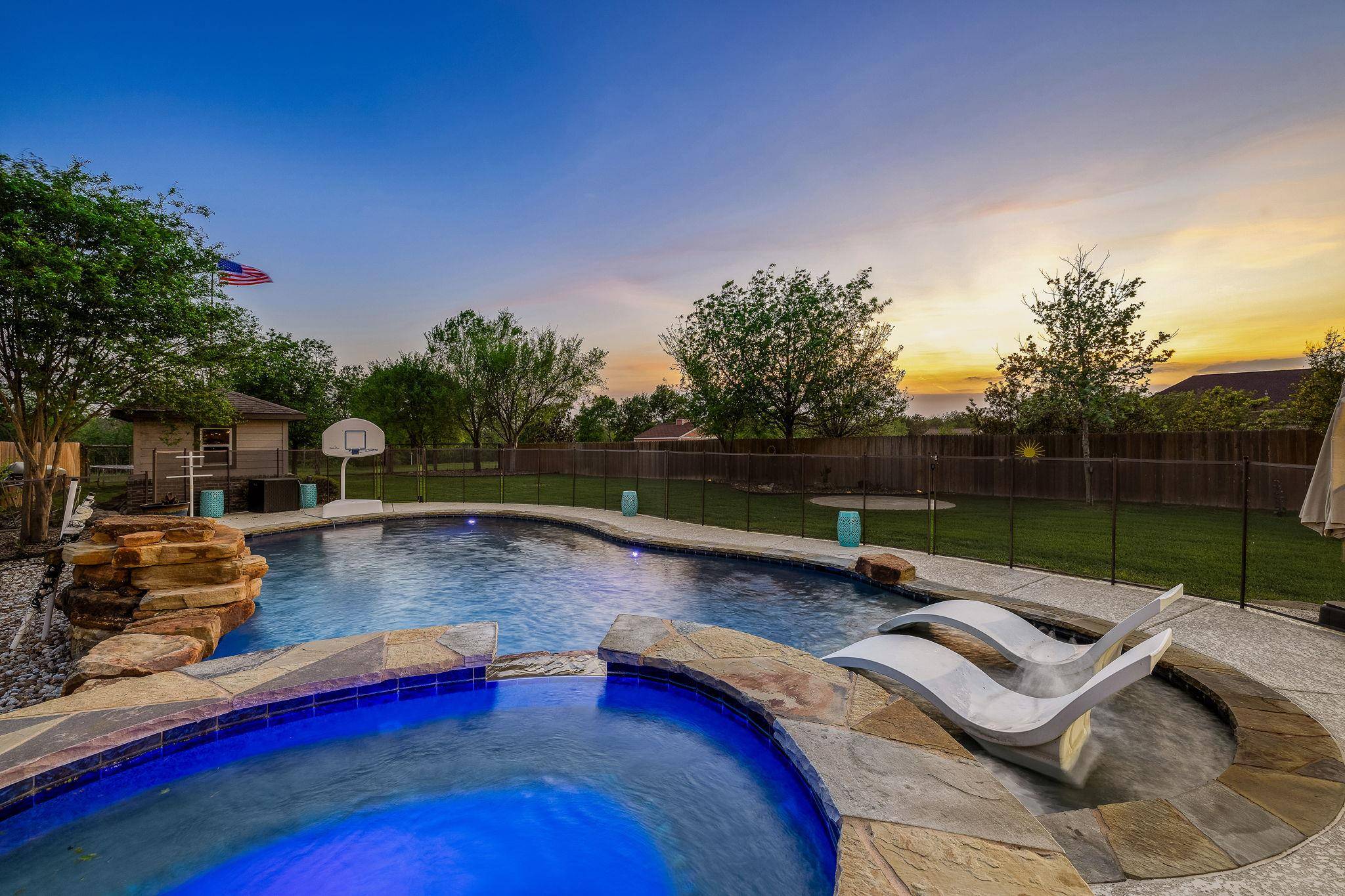 1115 Enclave WAY, Hutto, TX 78634