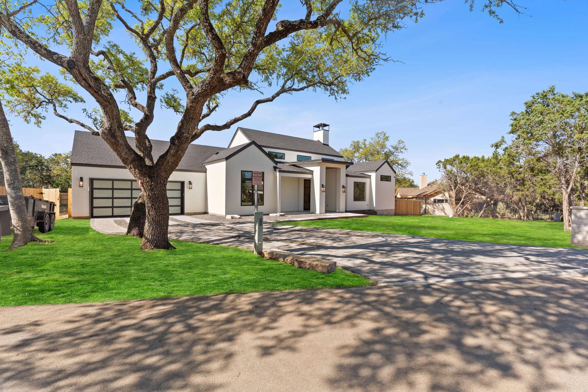 4 Canyon CIR, Wimberley, TX 78676