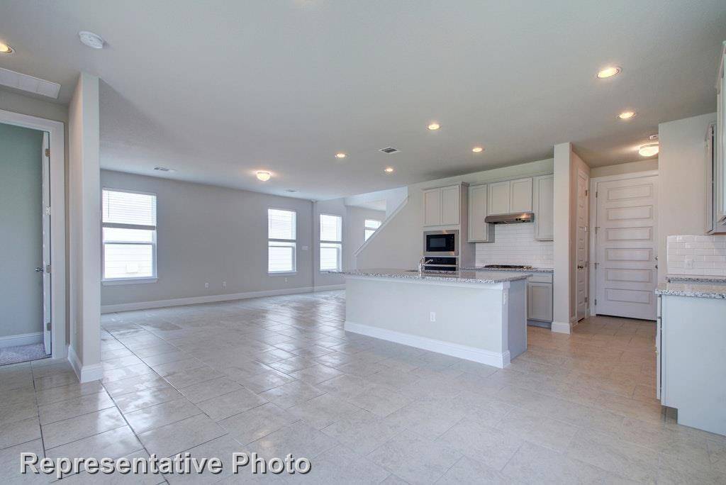 145 Free Stone DR, Georgetown, TX 78628