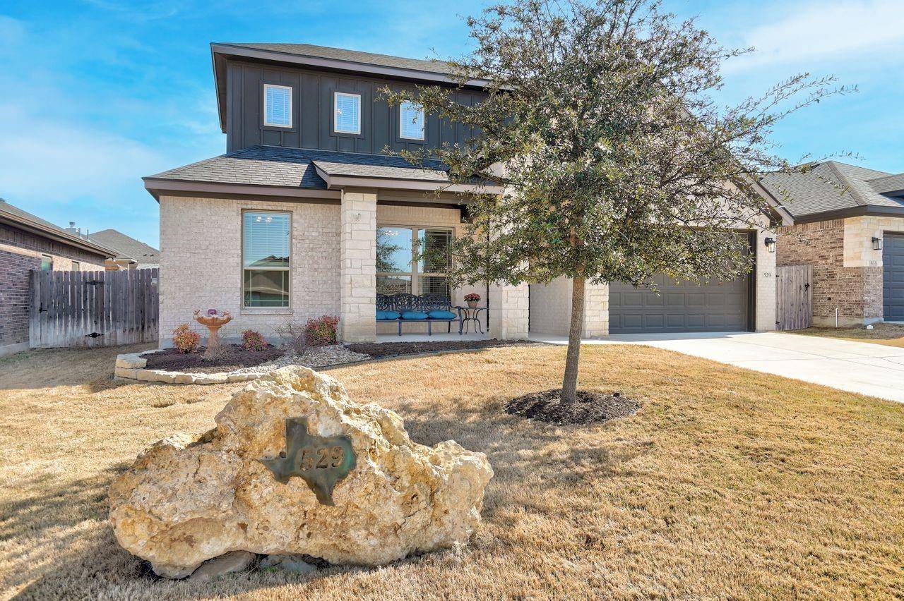 529 Seabiscuit DR, Jarrell, TX 76537