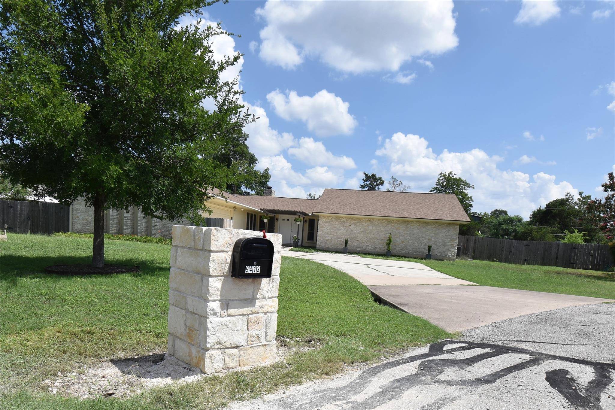 9413 Sherbrooke ST, Austin, TX 78729