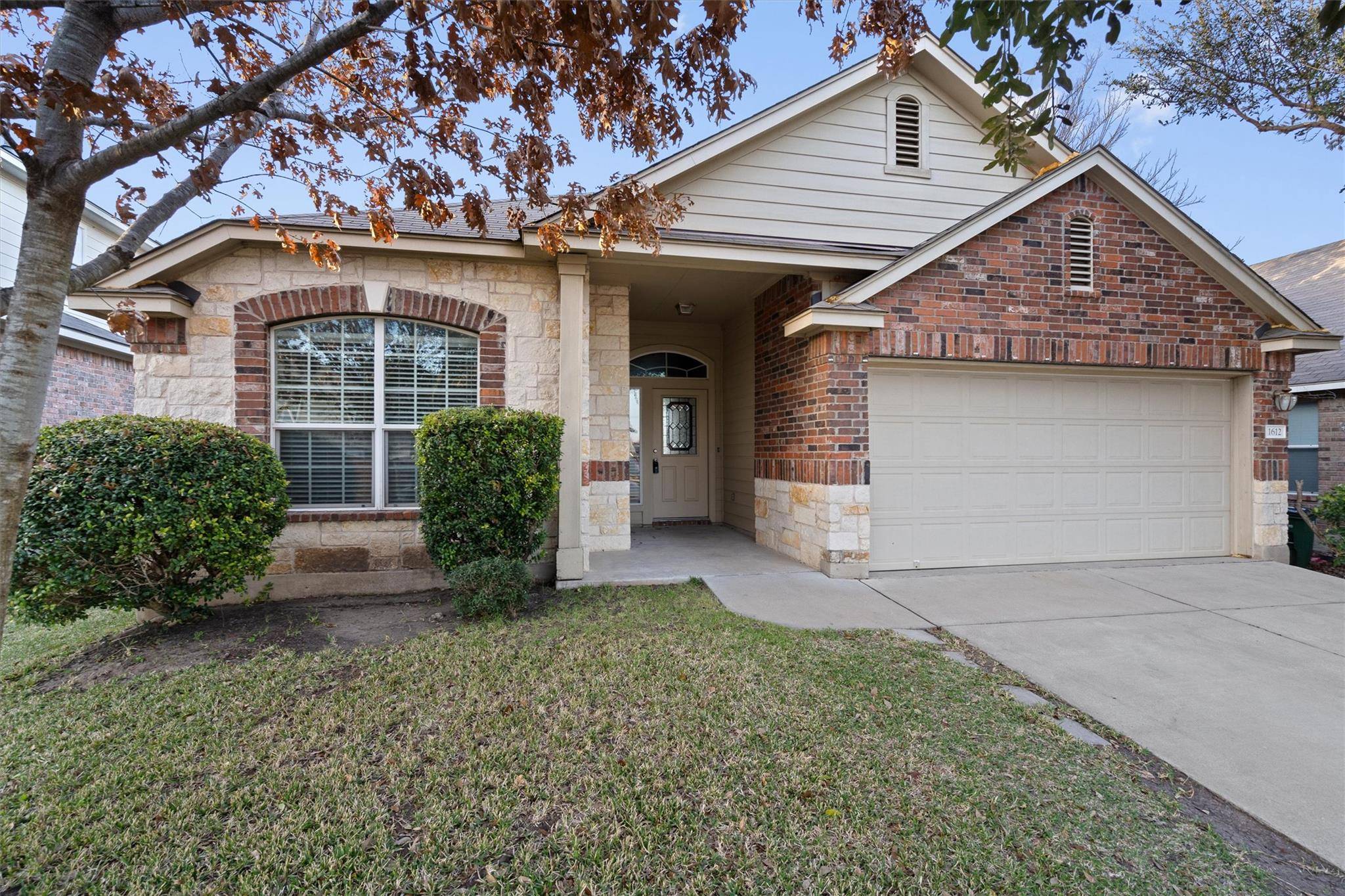 1612 Musket Valley TRL, Austin, TX 78754