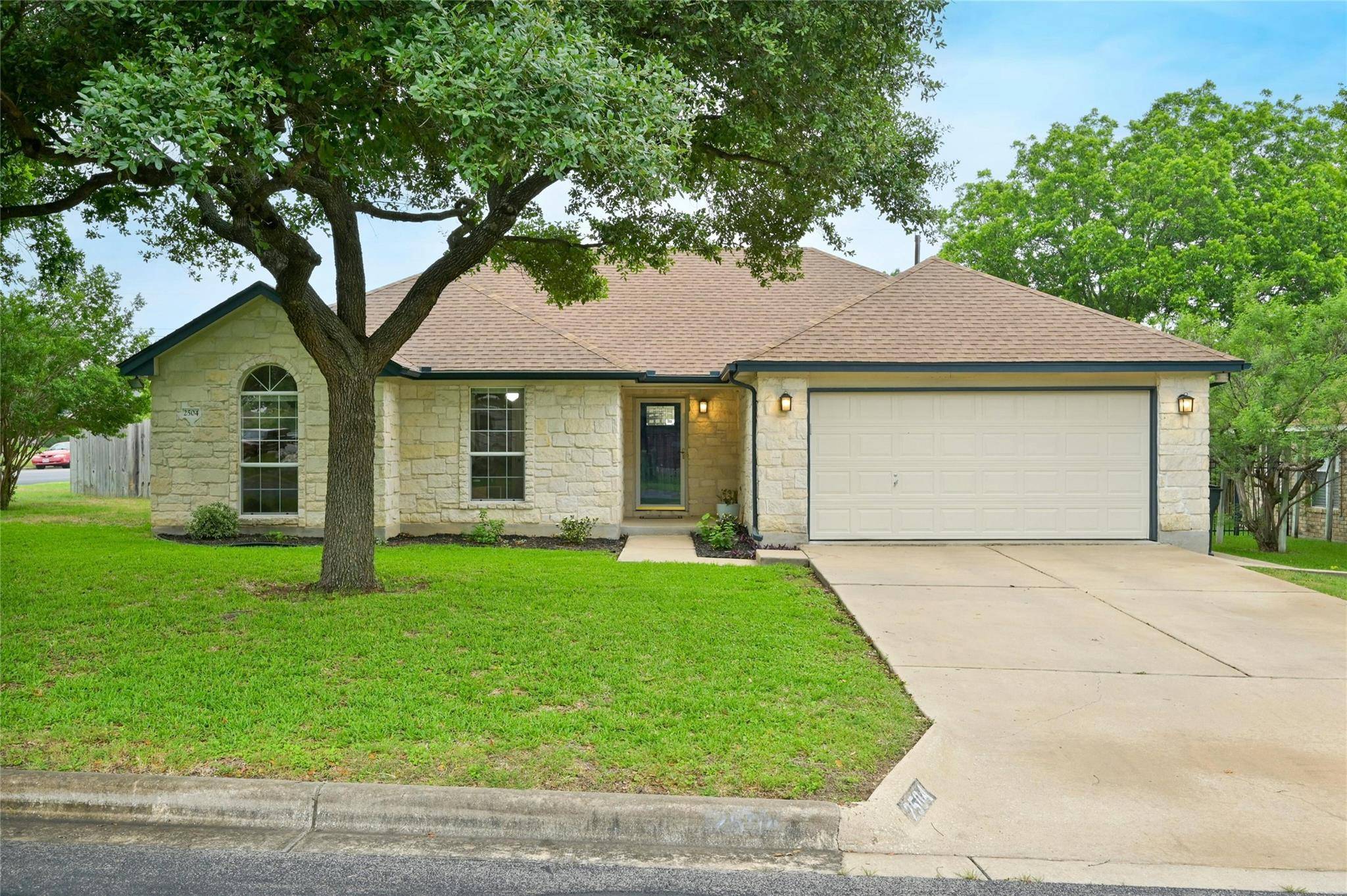 2504 Sunrise Valley LN, Georgetown, TX 78626
