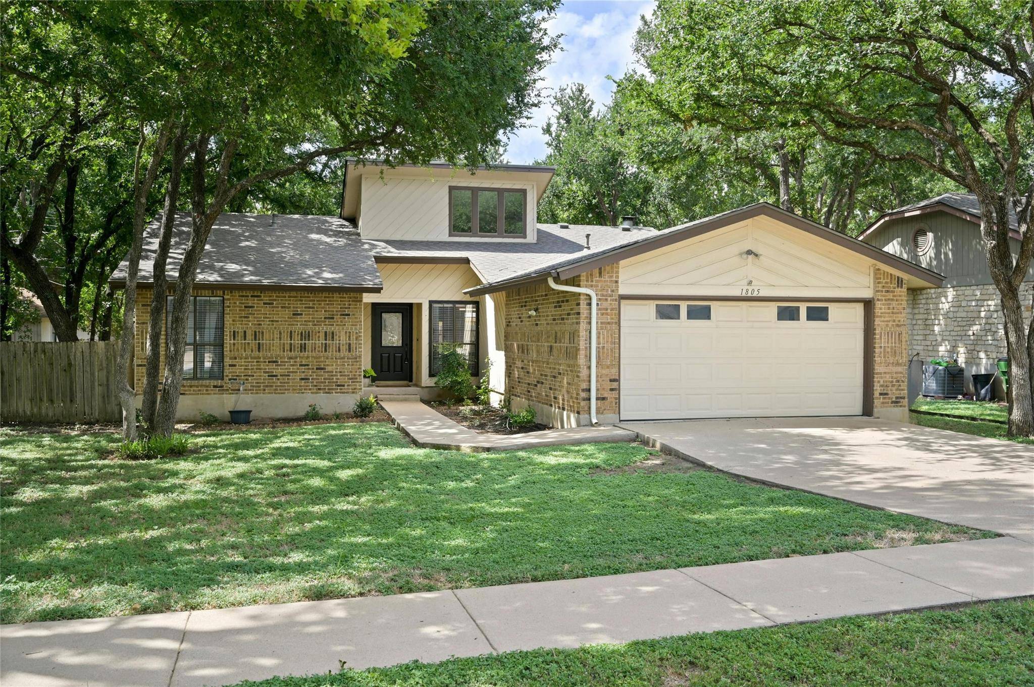 1805 Hermitage DR, Round Rock, TX 78681