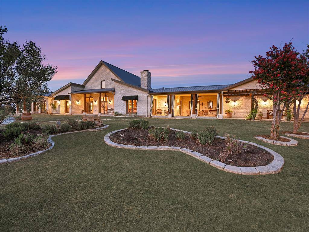 23921 Milestone RD, Spicewood, TX 78669
