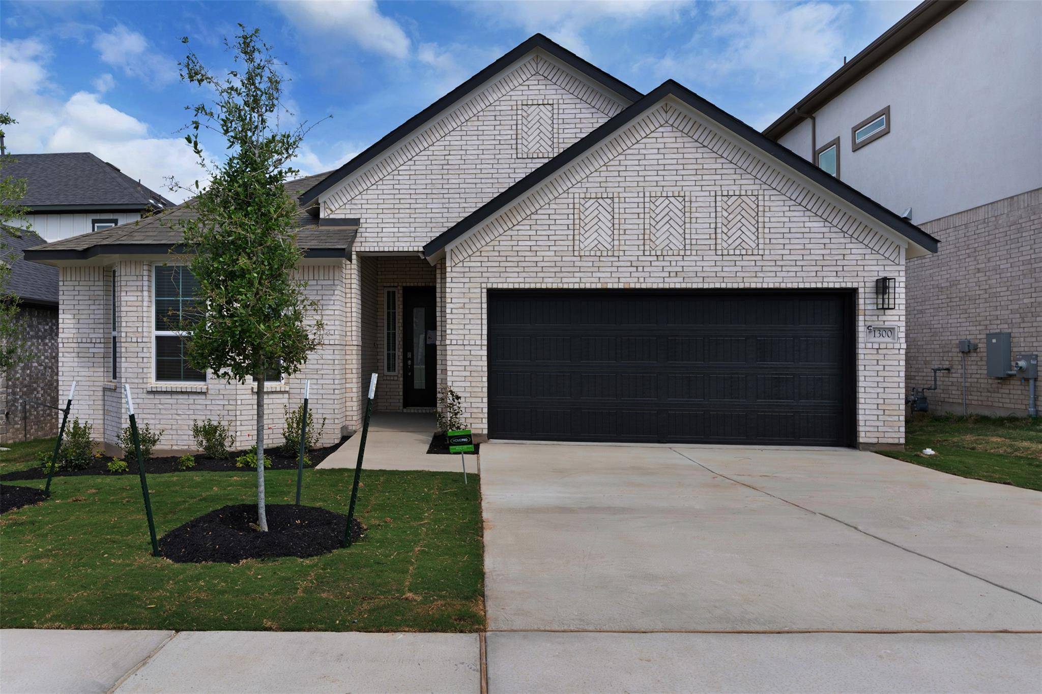 1300 Snowdrop DR, Georgetown, TX 78628