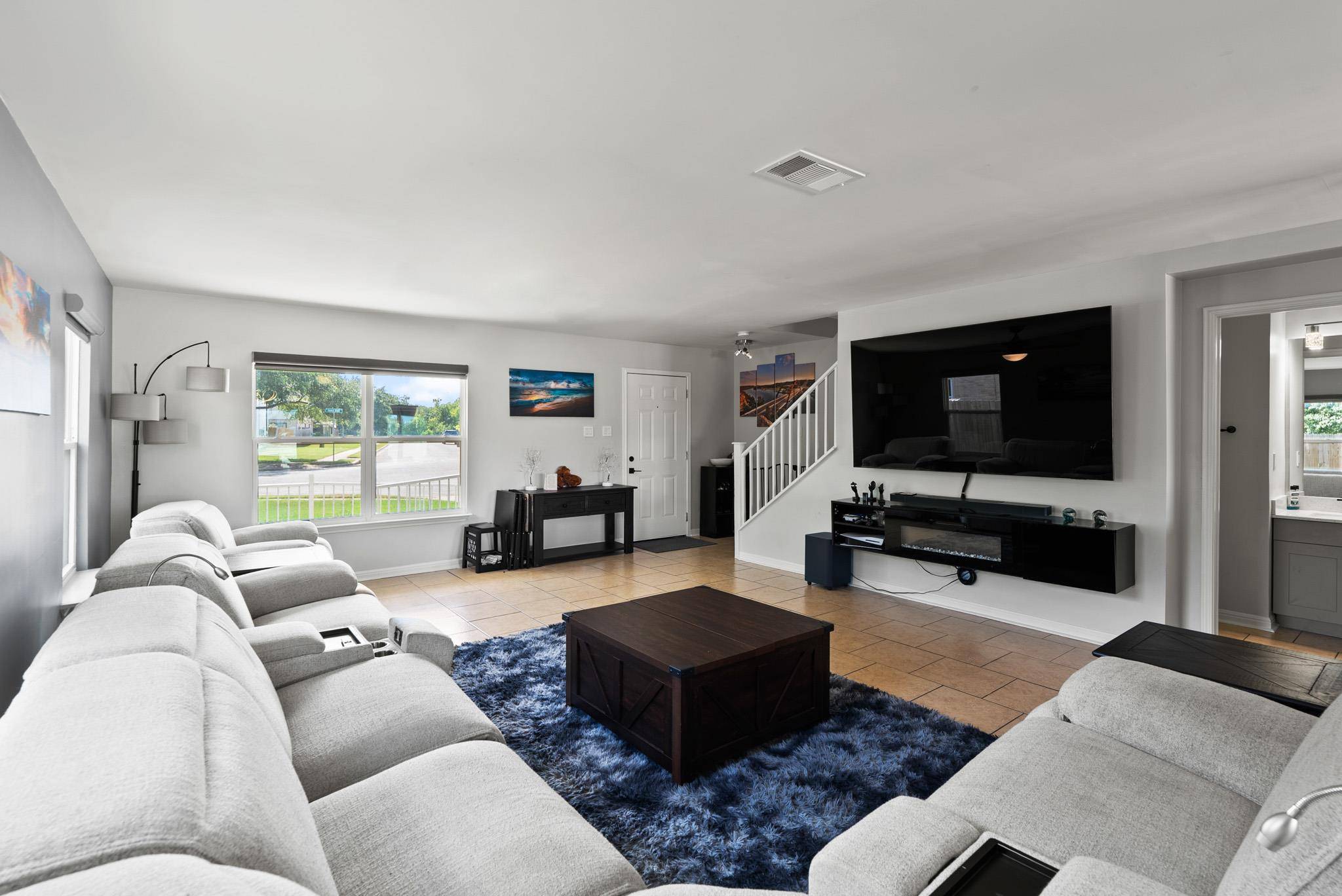 1160 Forest Bluff TRL, Round Rock, TX 78665