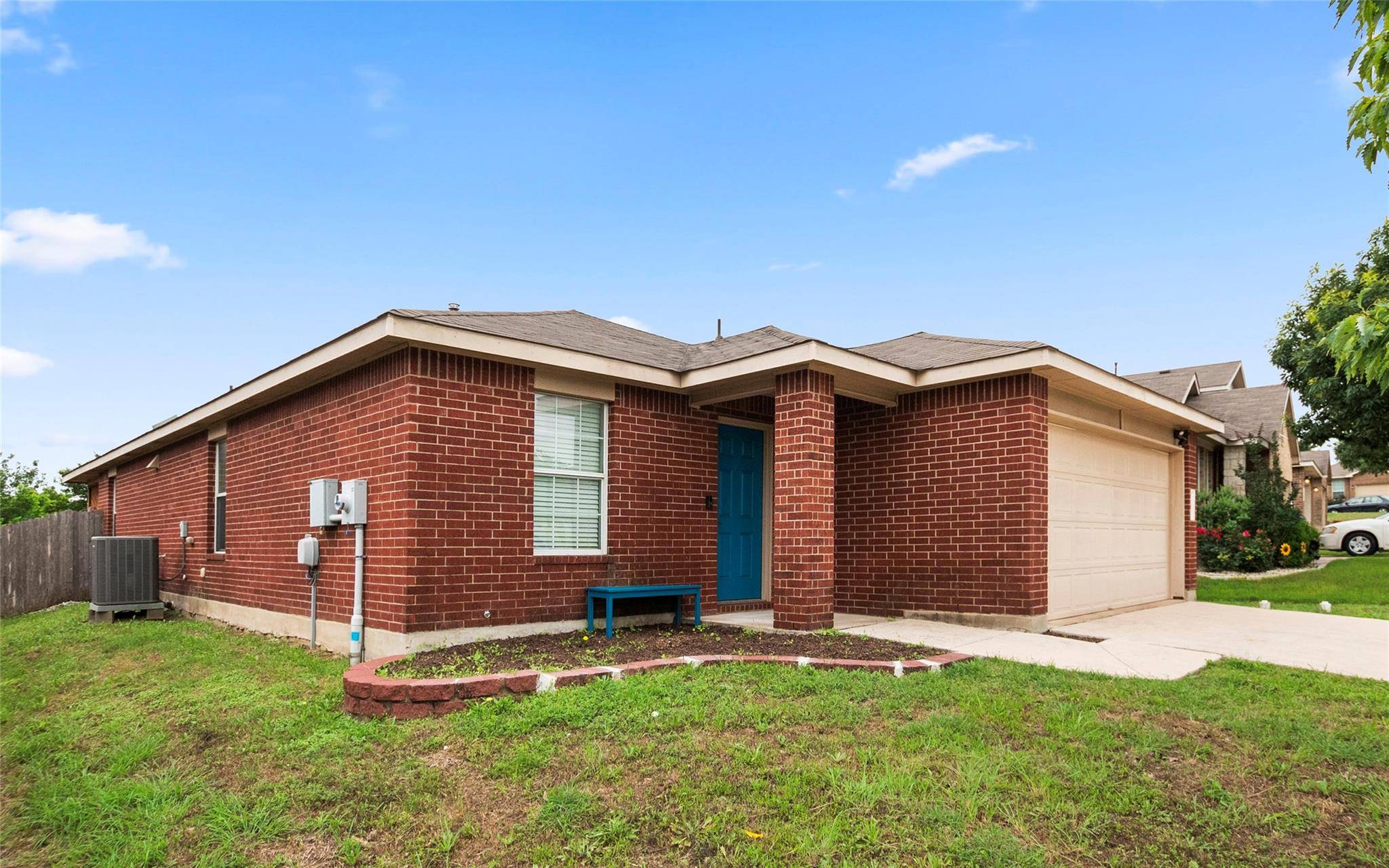 194 Pine Arbol, Buda, TX 78610
