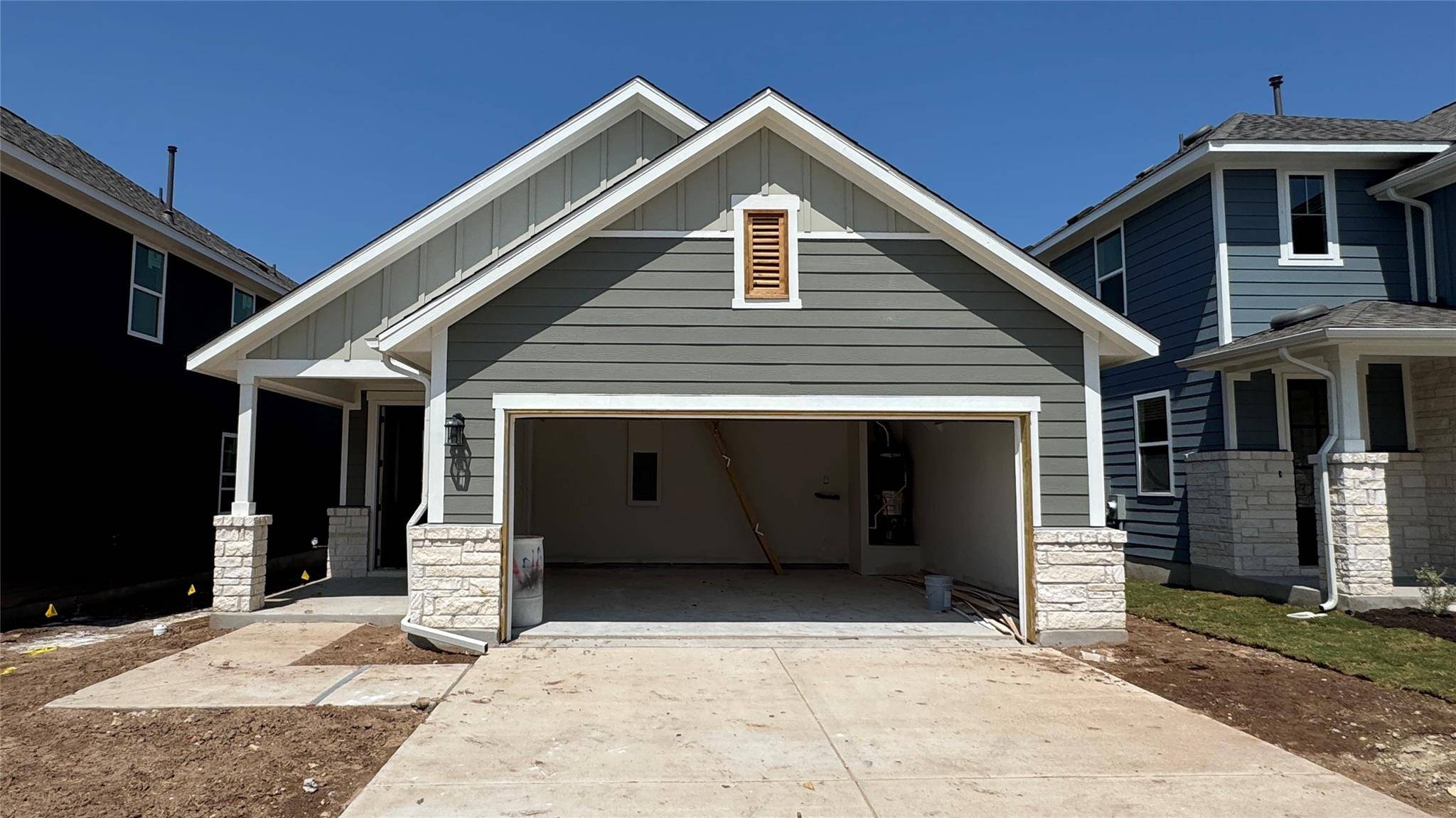 301 Ranier WAY, Dripping Springs, TX 78620