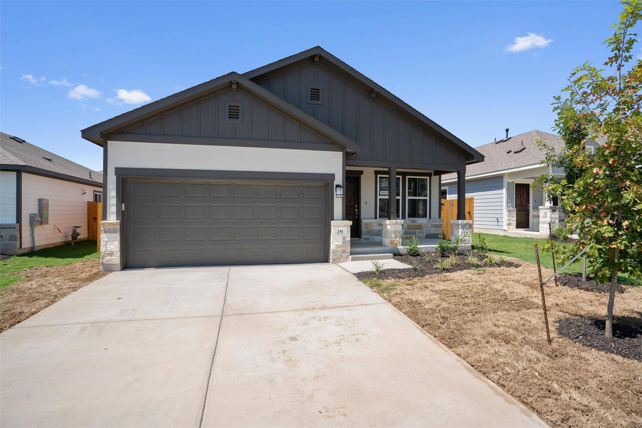 241 Ironshoe TRL, Liberty Hill, TX 78642