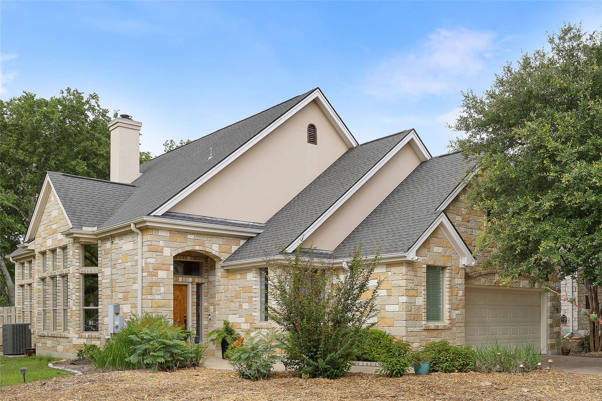 5319 Bull RUN, Austin, TX 78727