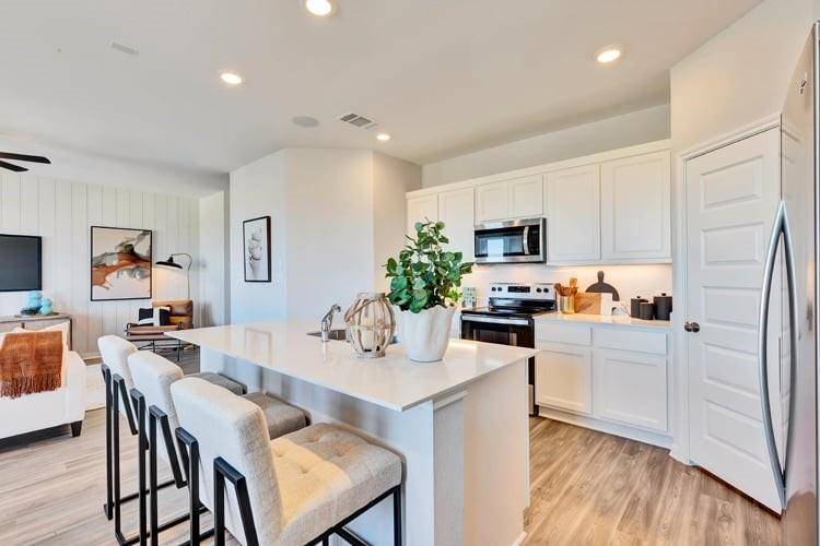 13302 Triple Jet DR, Buda, TX 78610