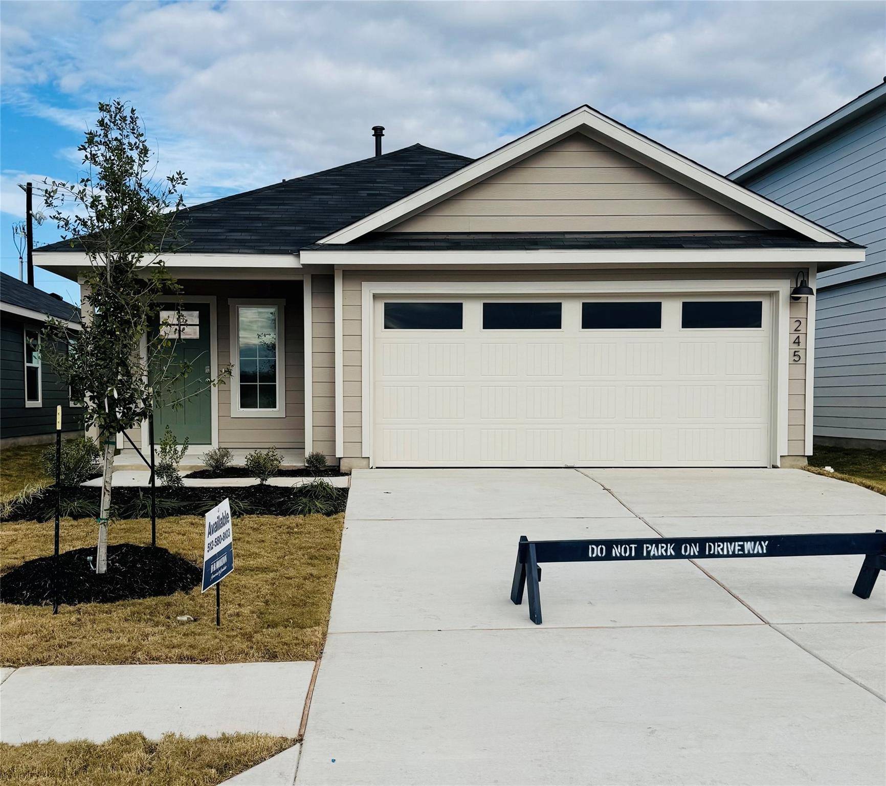 245 Ebbsfleet DR, Uhland, TX 78640