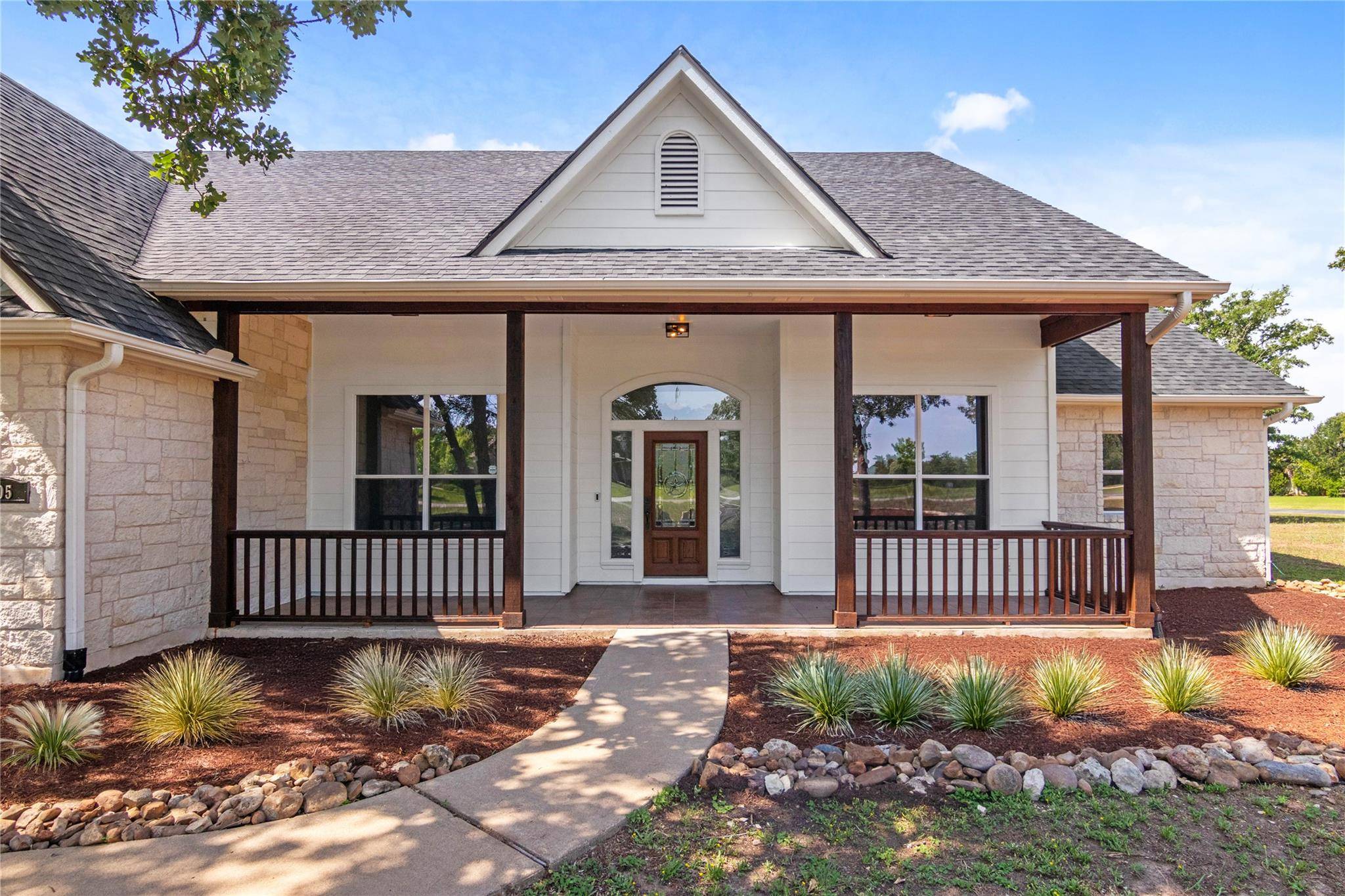 105 Musket DR, Bastrop, TX 78602