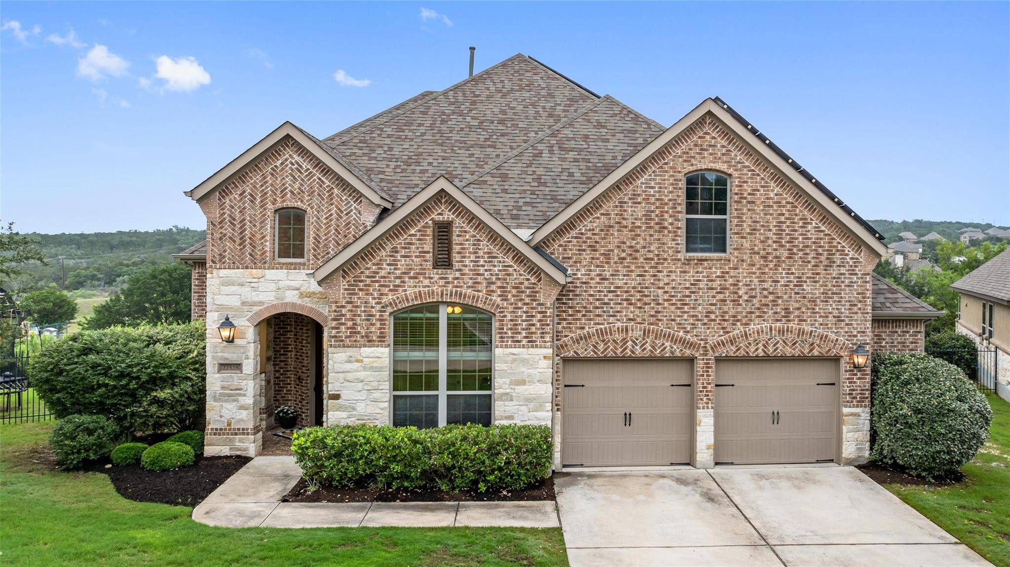 22528 Rock Wren RD, Spicewood, TX 78669