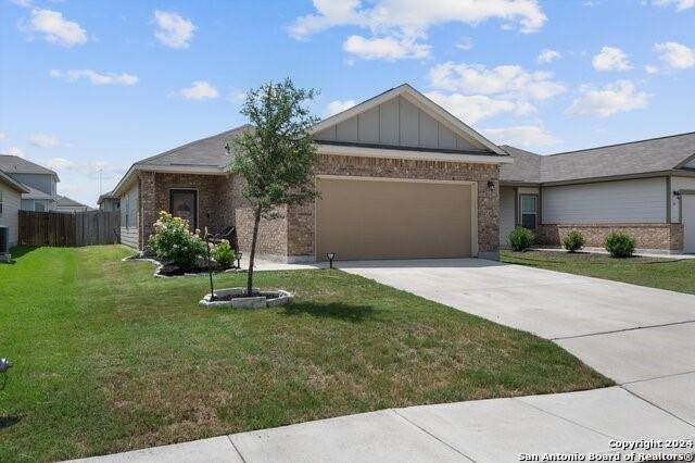 137 BUTTERCUP BND BND, New Braunfels, TX 78130