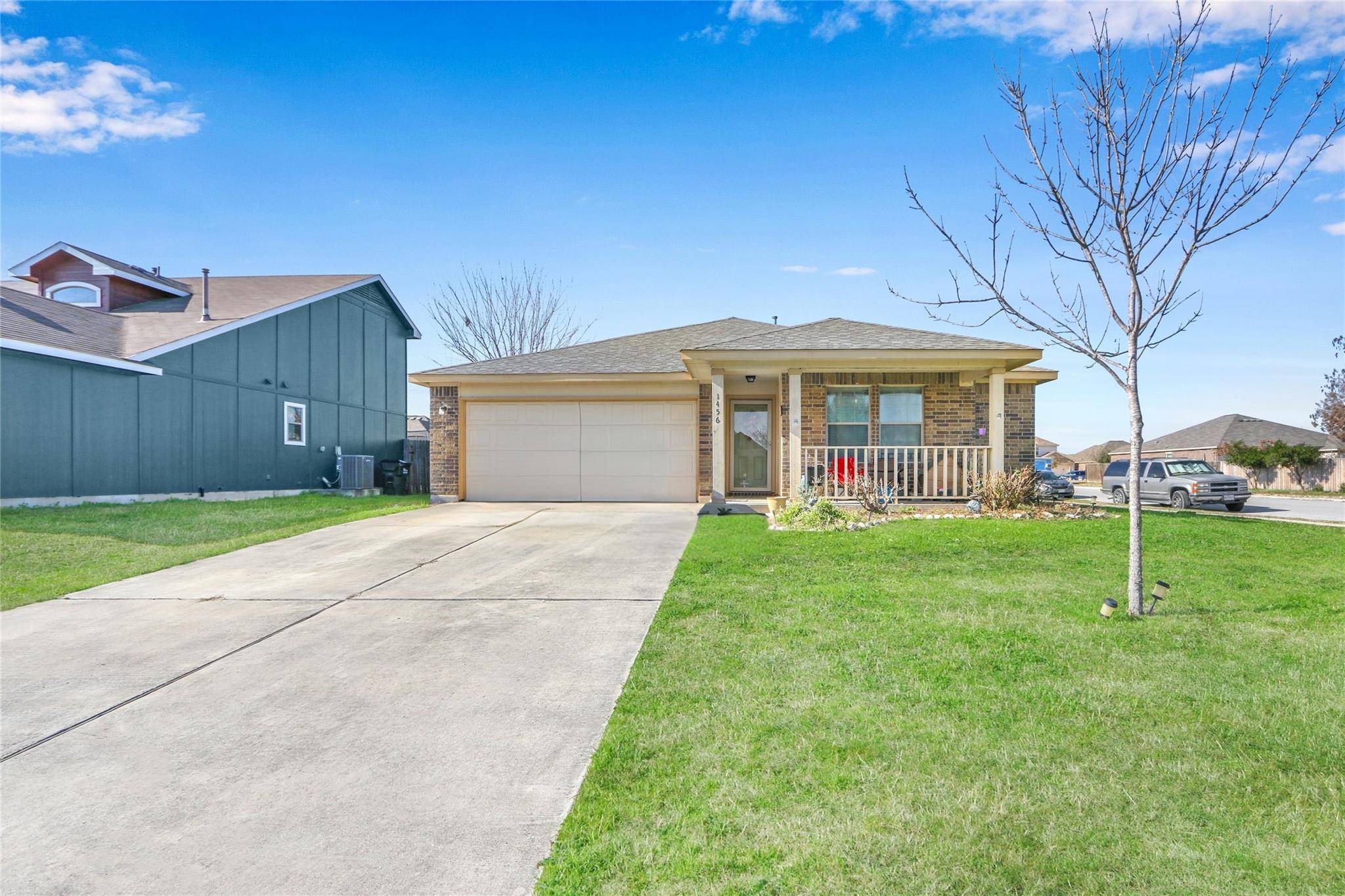 1456 Twin CV, Kyle, TX 78640