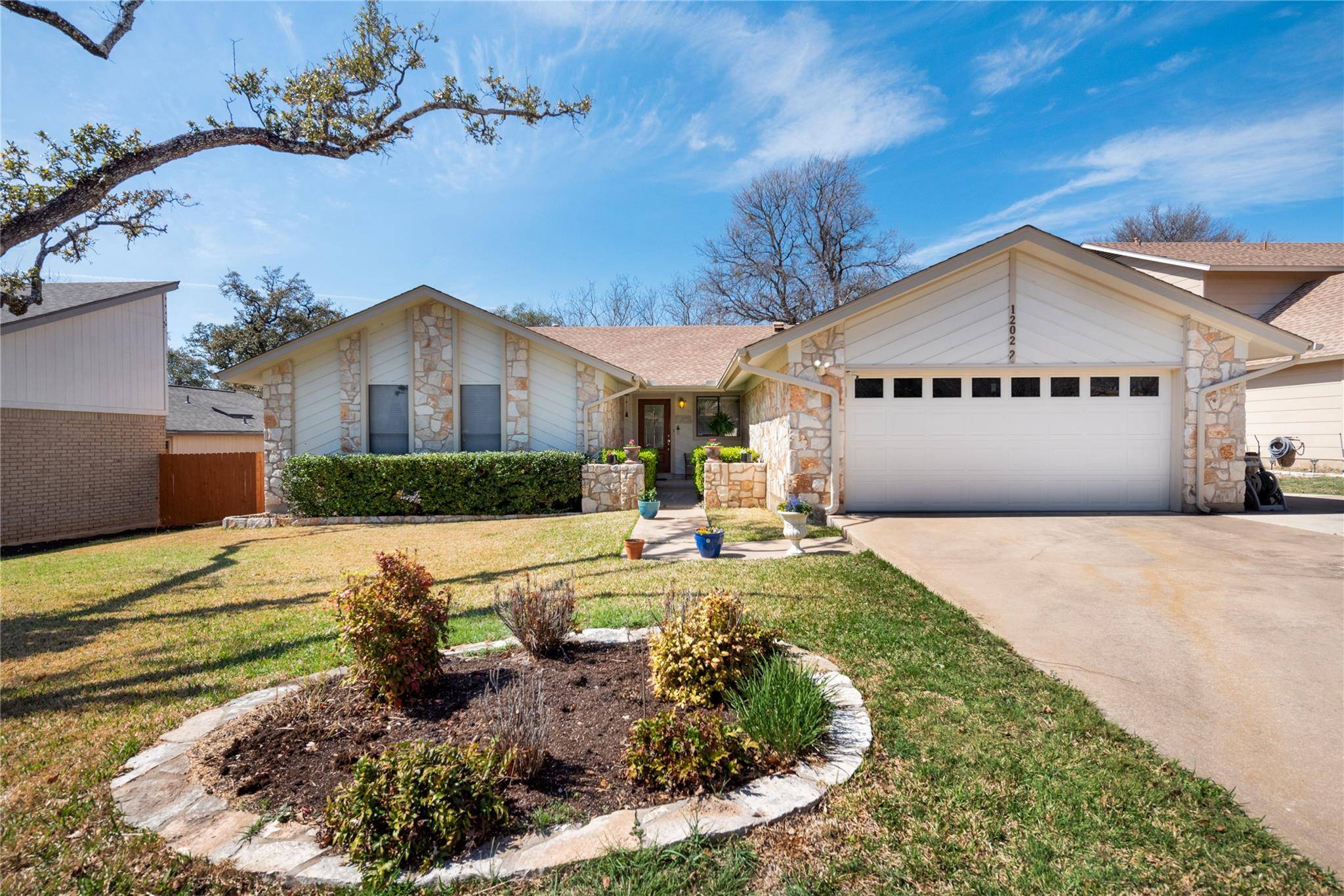 12022 Carmel Park LN, Austin, TX 78727