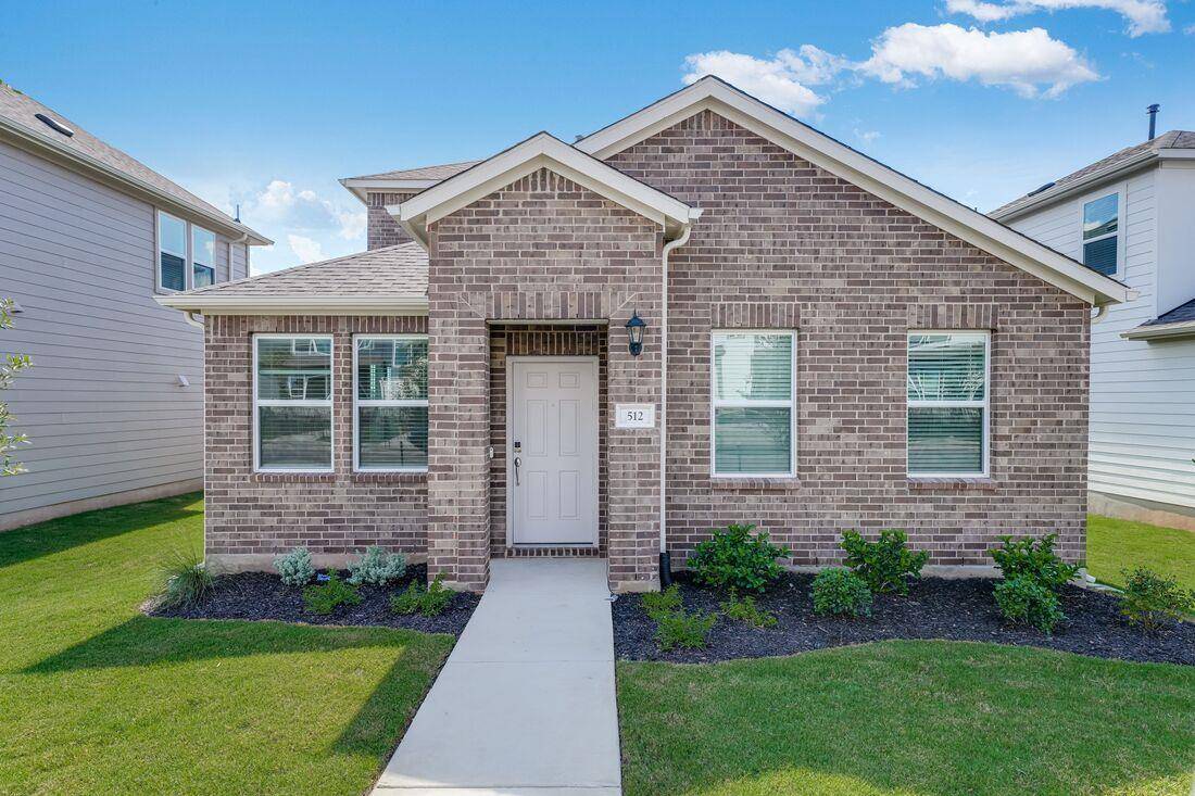 512 Emory Crossing BLVD, Hutto, TX 78634
