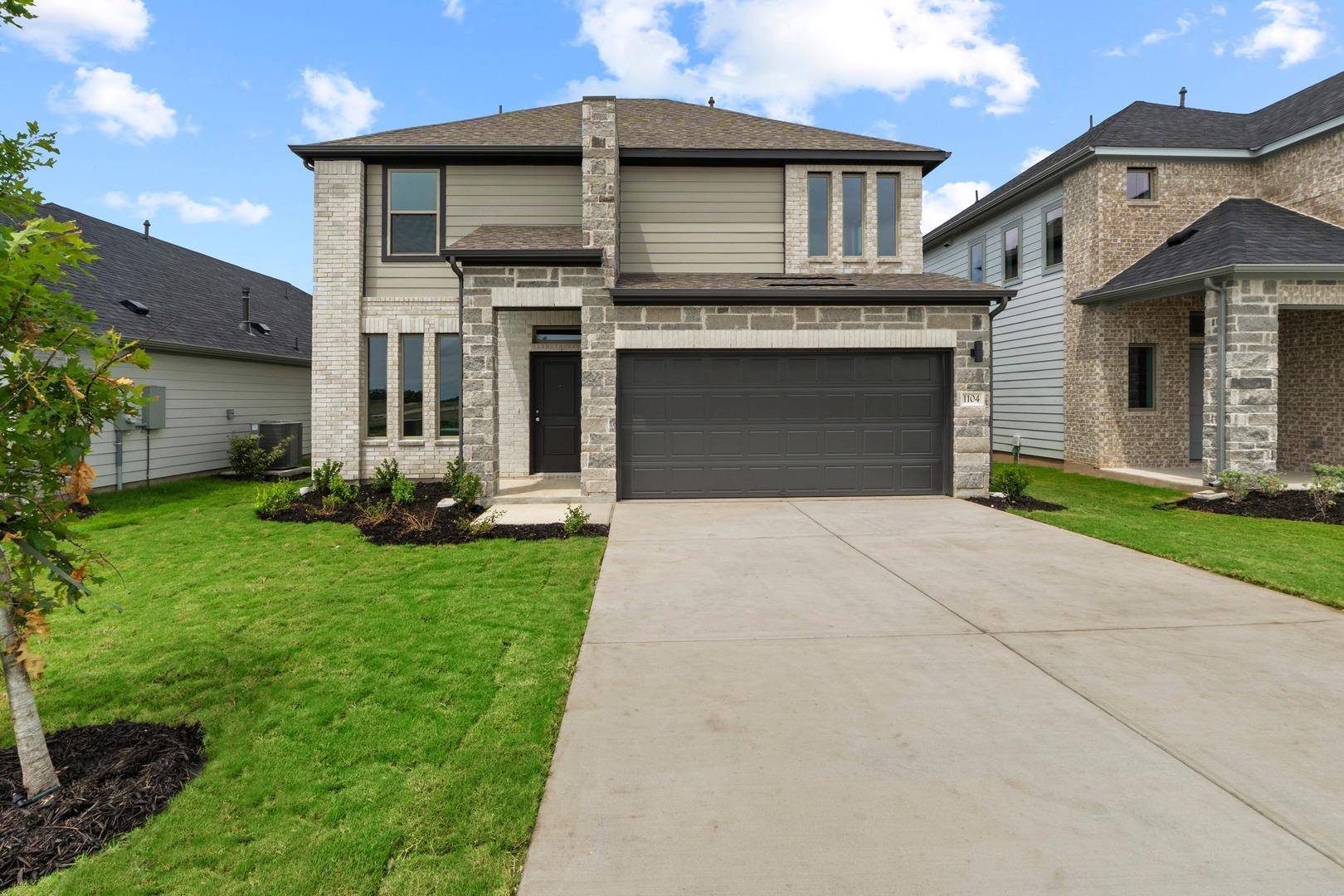 1104 Universal DR, Hutto, TX 78634