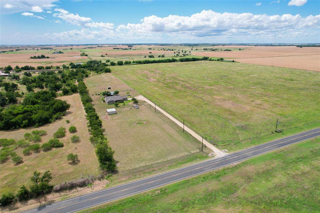 2299 N FM 486, Thorndale, TX 76577